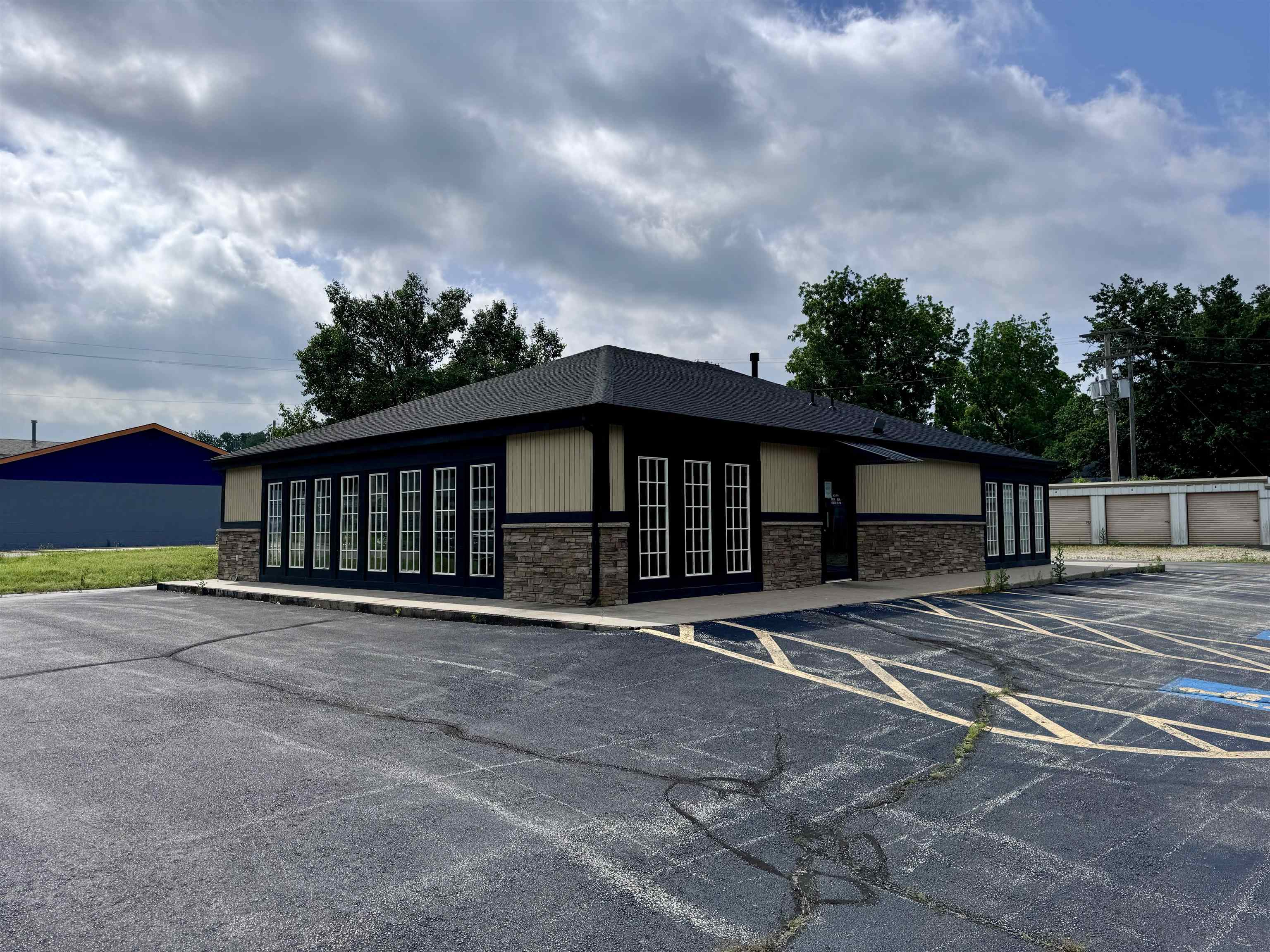 403 W Main Street, Sedan, KS, 67361