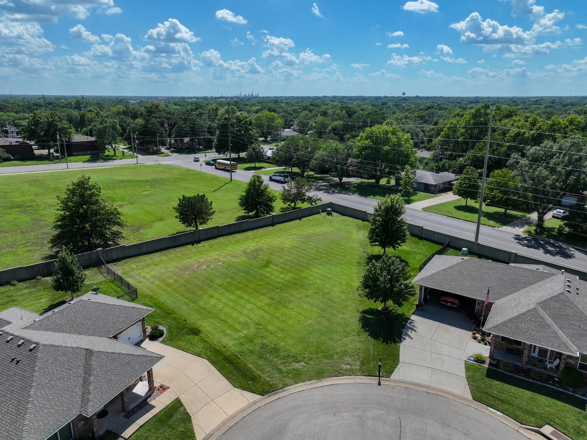 845 Tee Ct, El Dorado, KS, 67042