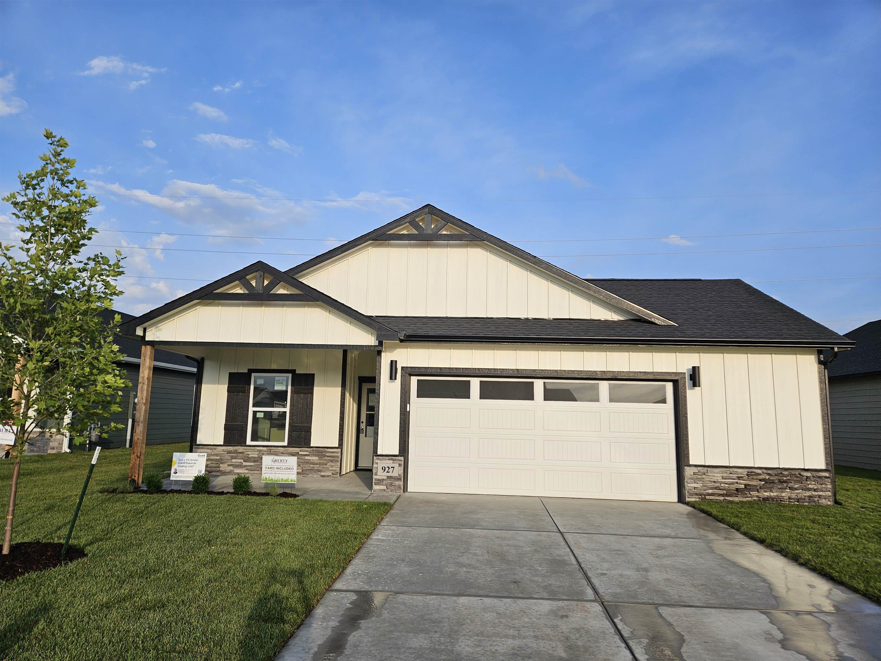 927 N Forestview St, Wichita