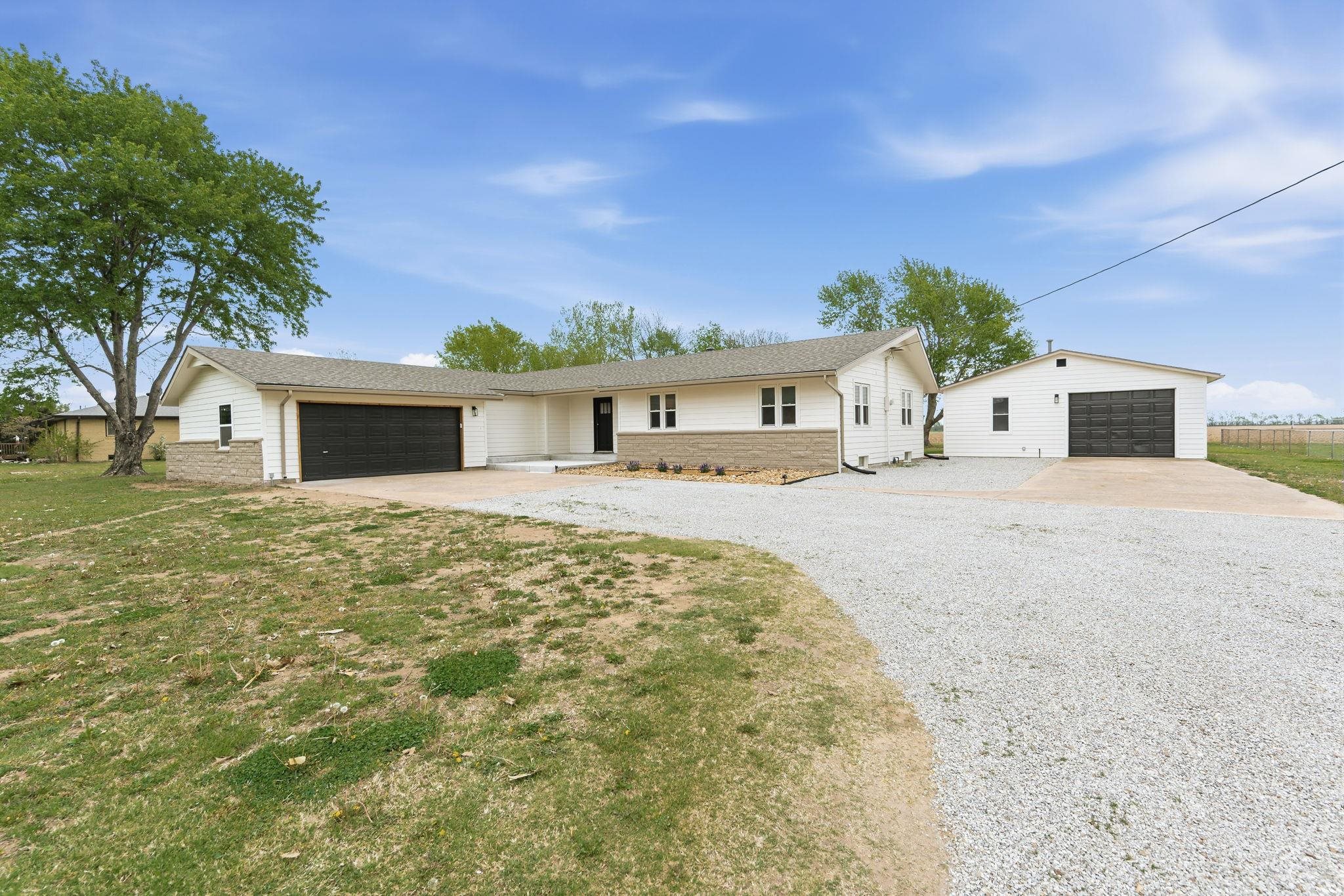 1418 N Meridian Rd, Peck