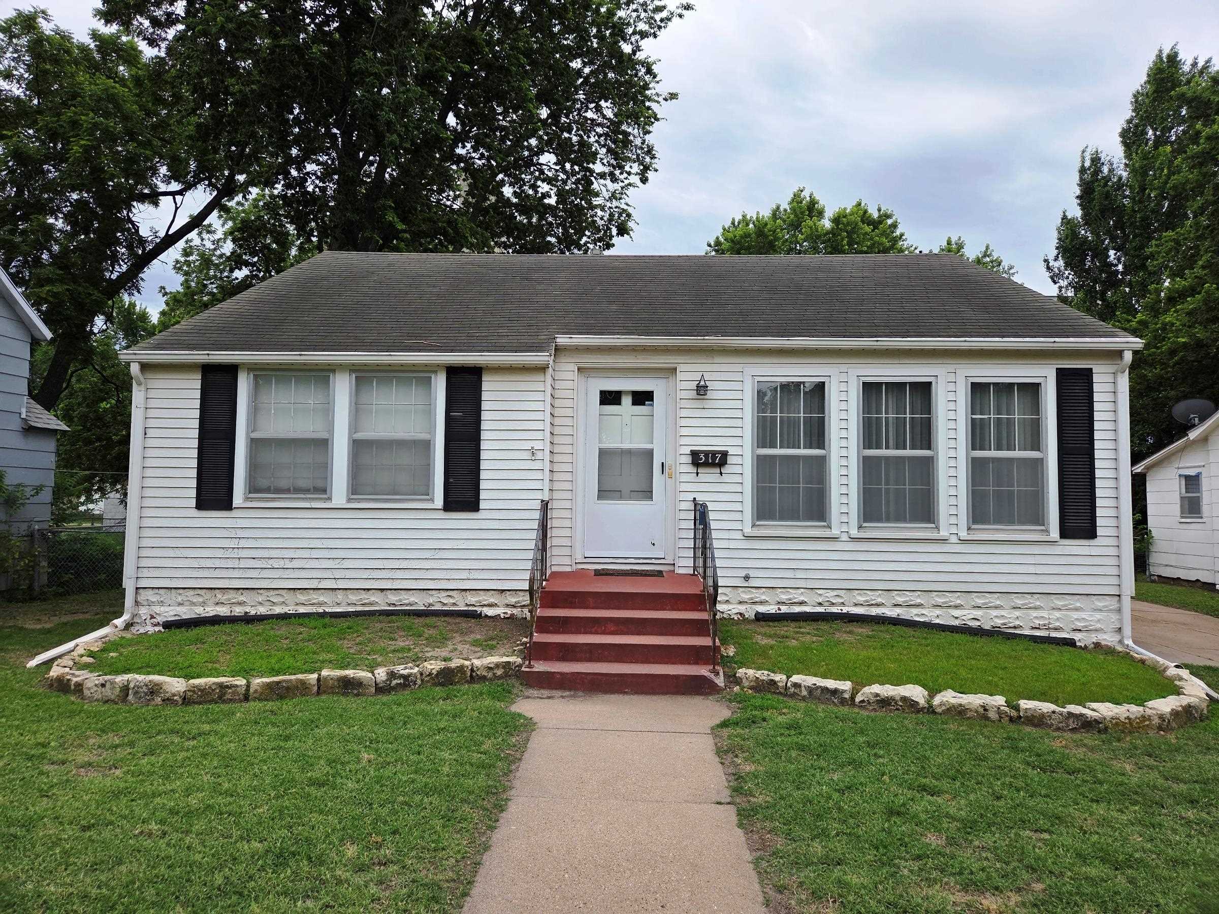 317 E 8th St, Newton, KS, 67114