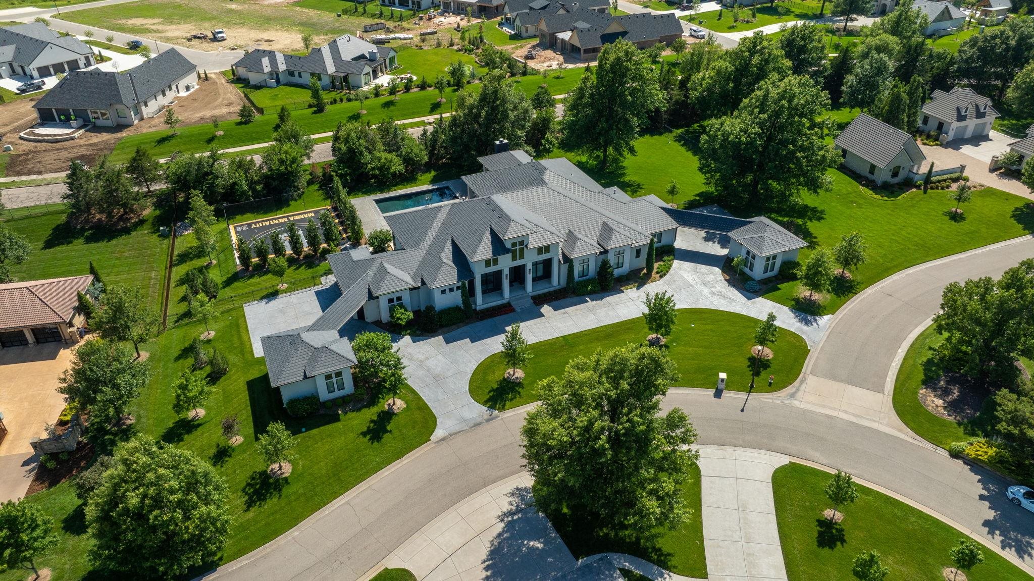 1900 N Timberwood, Wichita, KS, 67206