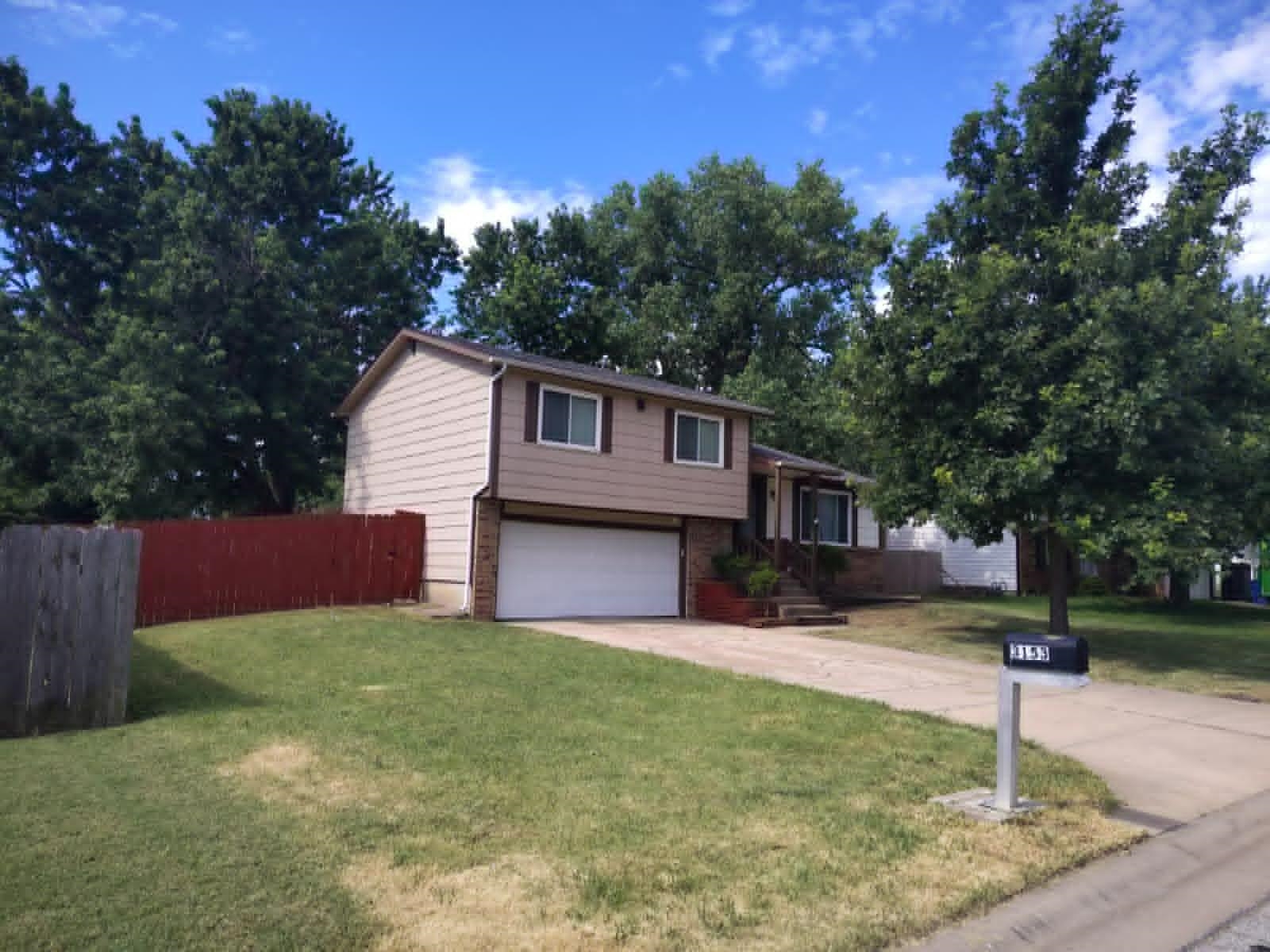 3153 N Cranberry St, Wichita