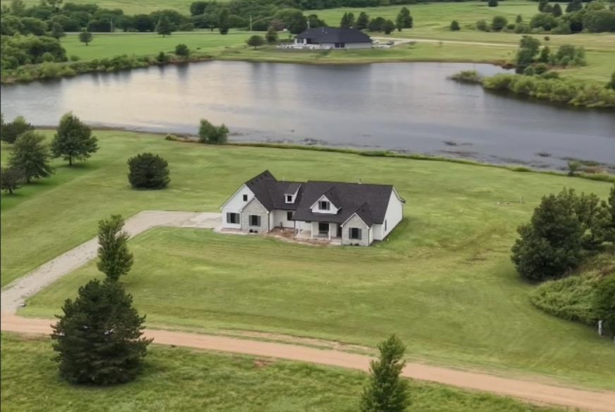 217 N Heritage Rd, Wellington, KS, 67152