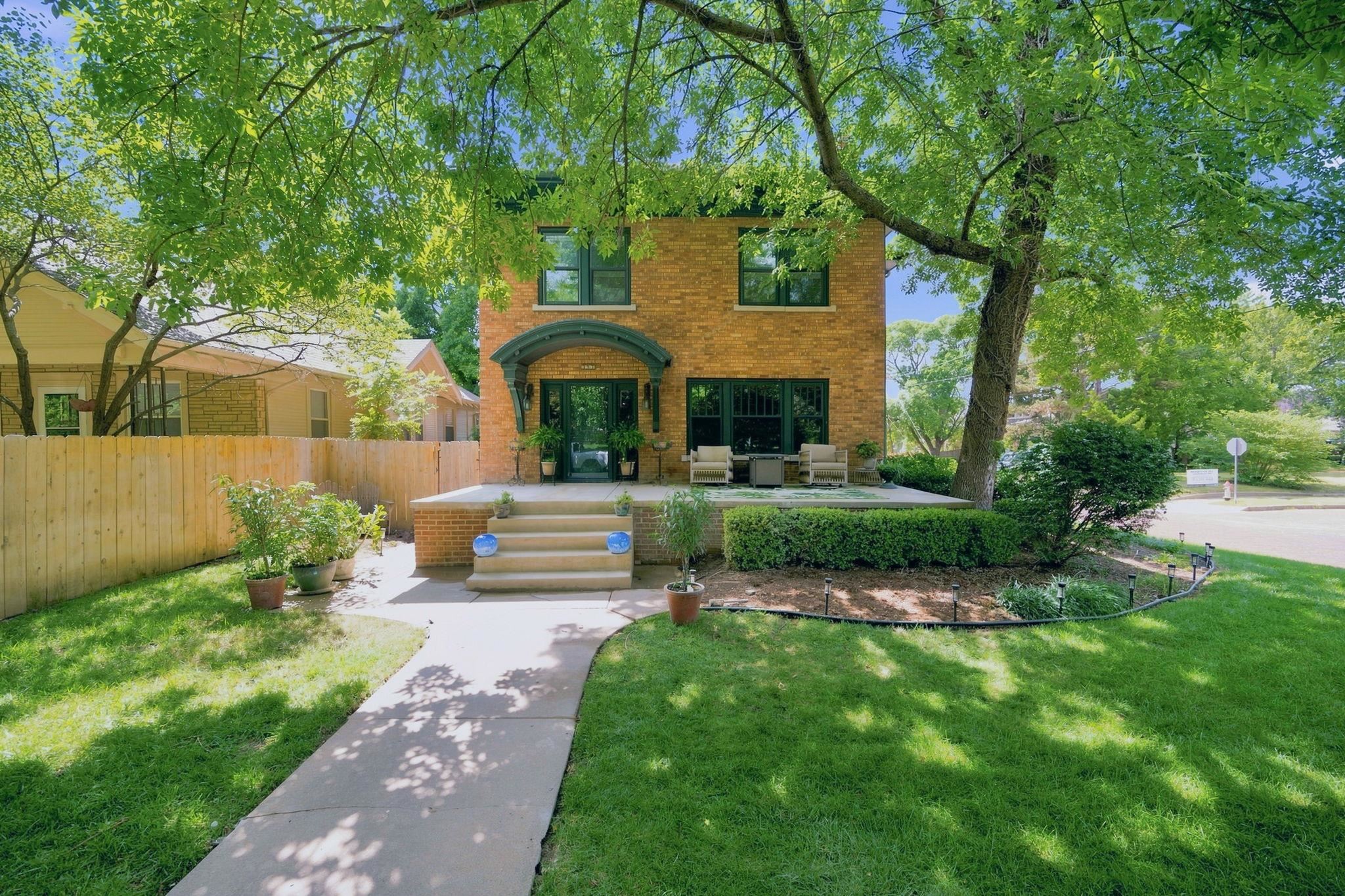 357 N Yale Ave, Wichita