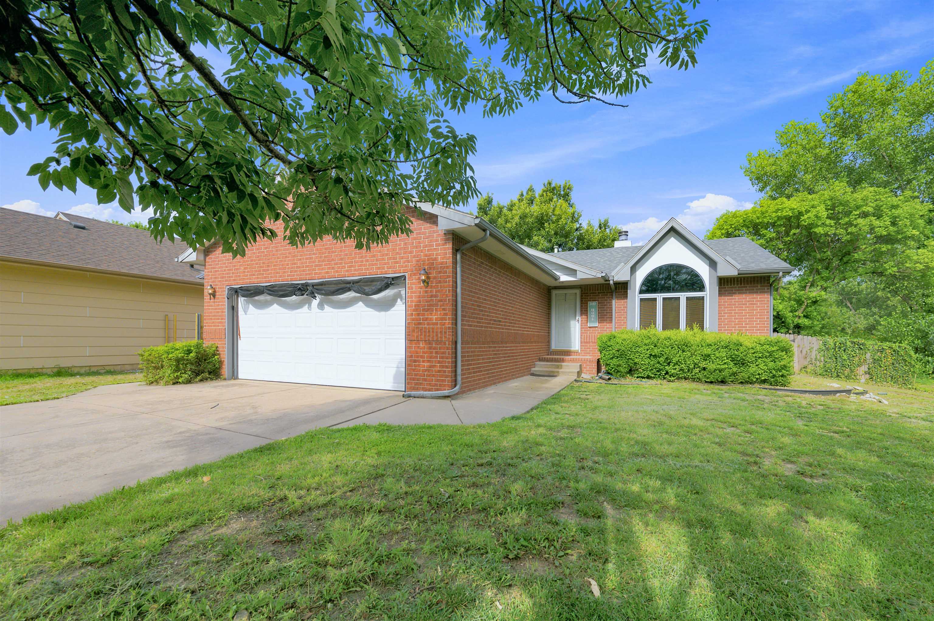 7040 E 35th Cir N, Wichita