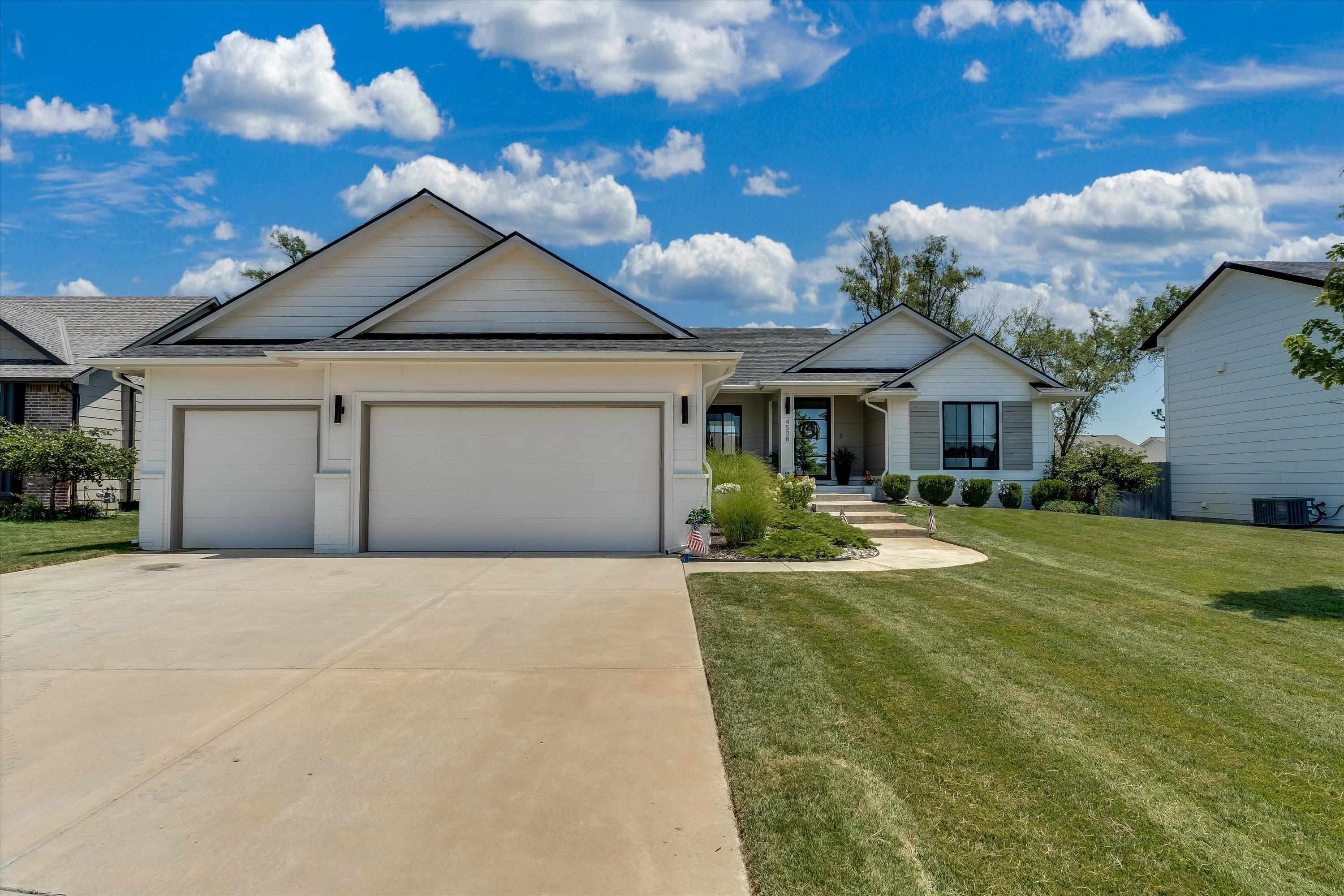 4508 N Sunny Cir, Wichita