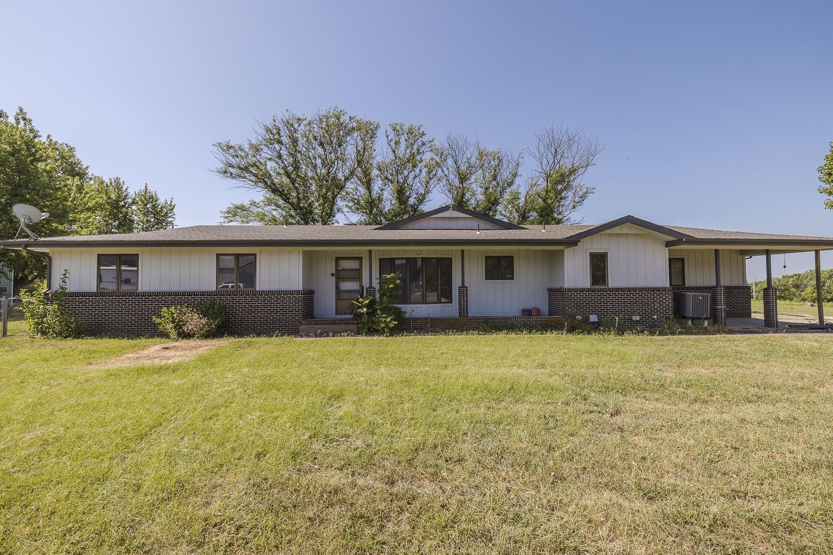 12 N Hawthorne, Valley Center
