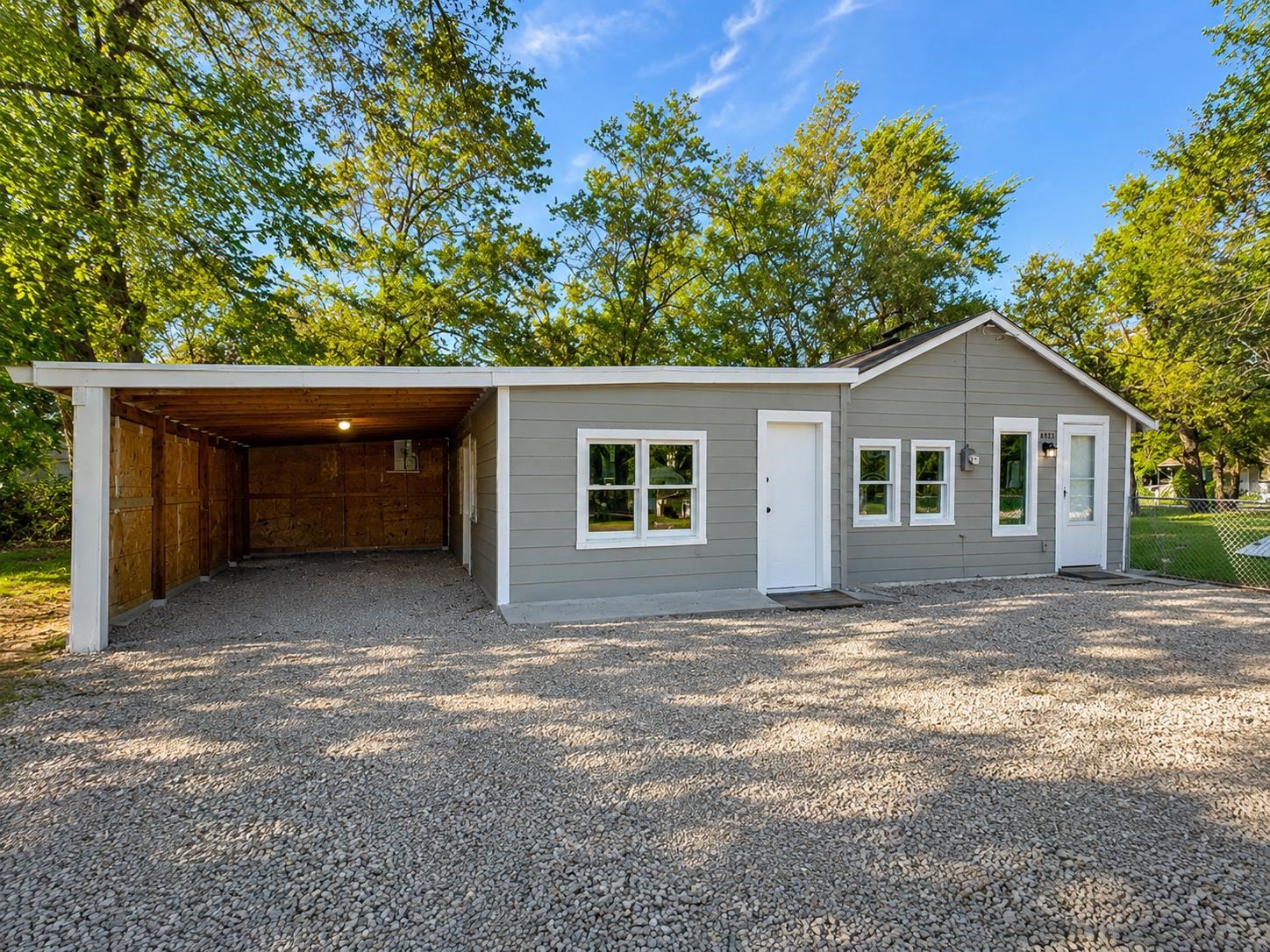 4521 W Newell Ave, Wichita