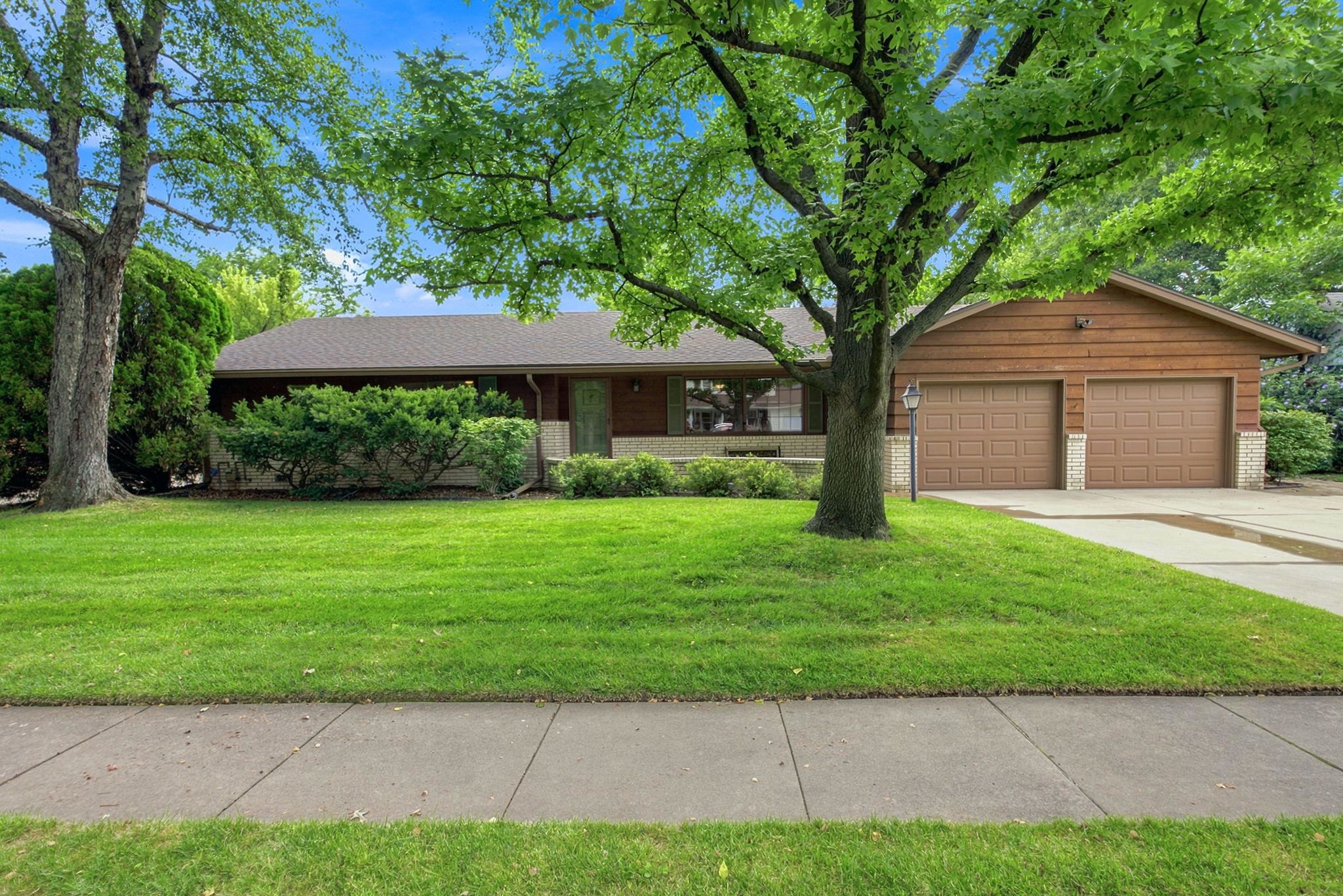 1613 N West Lynn, Wichita, KS, 67212 photo 2