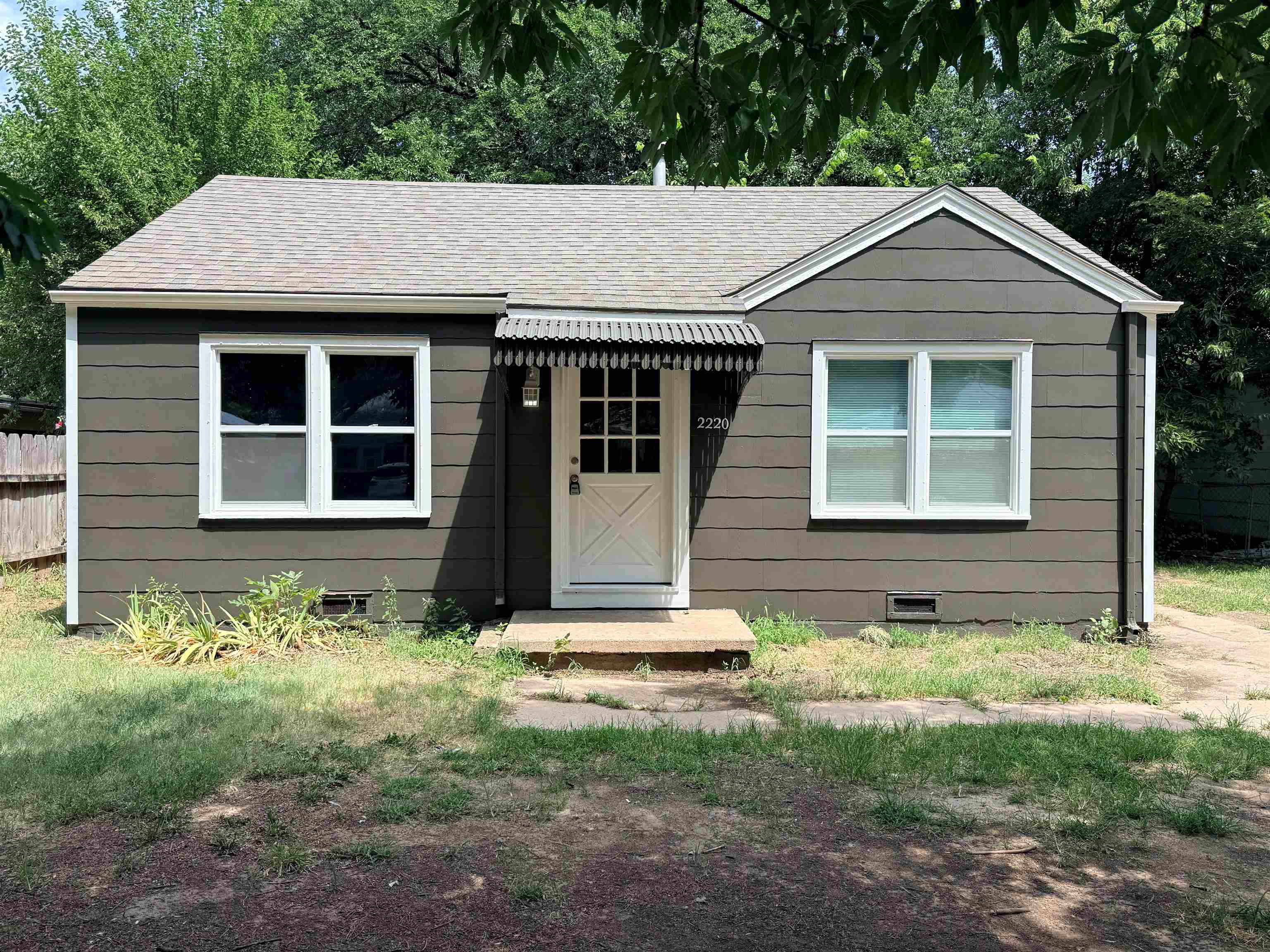 2220 S Minneapolis Ave, Wichita