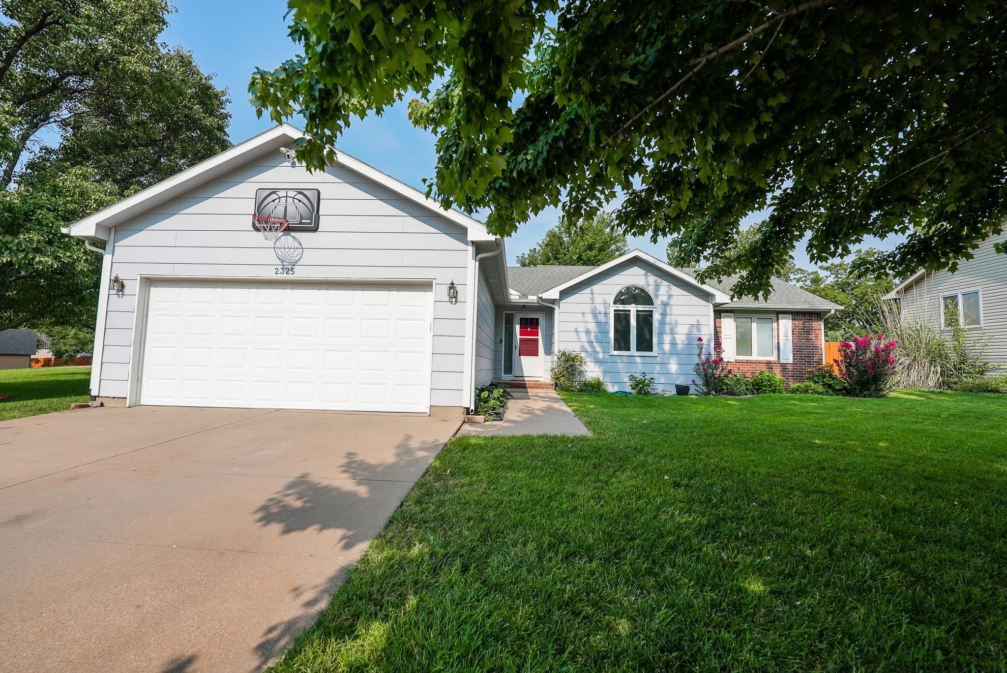 2325 N Gentry Lane, El Dorado