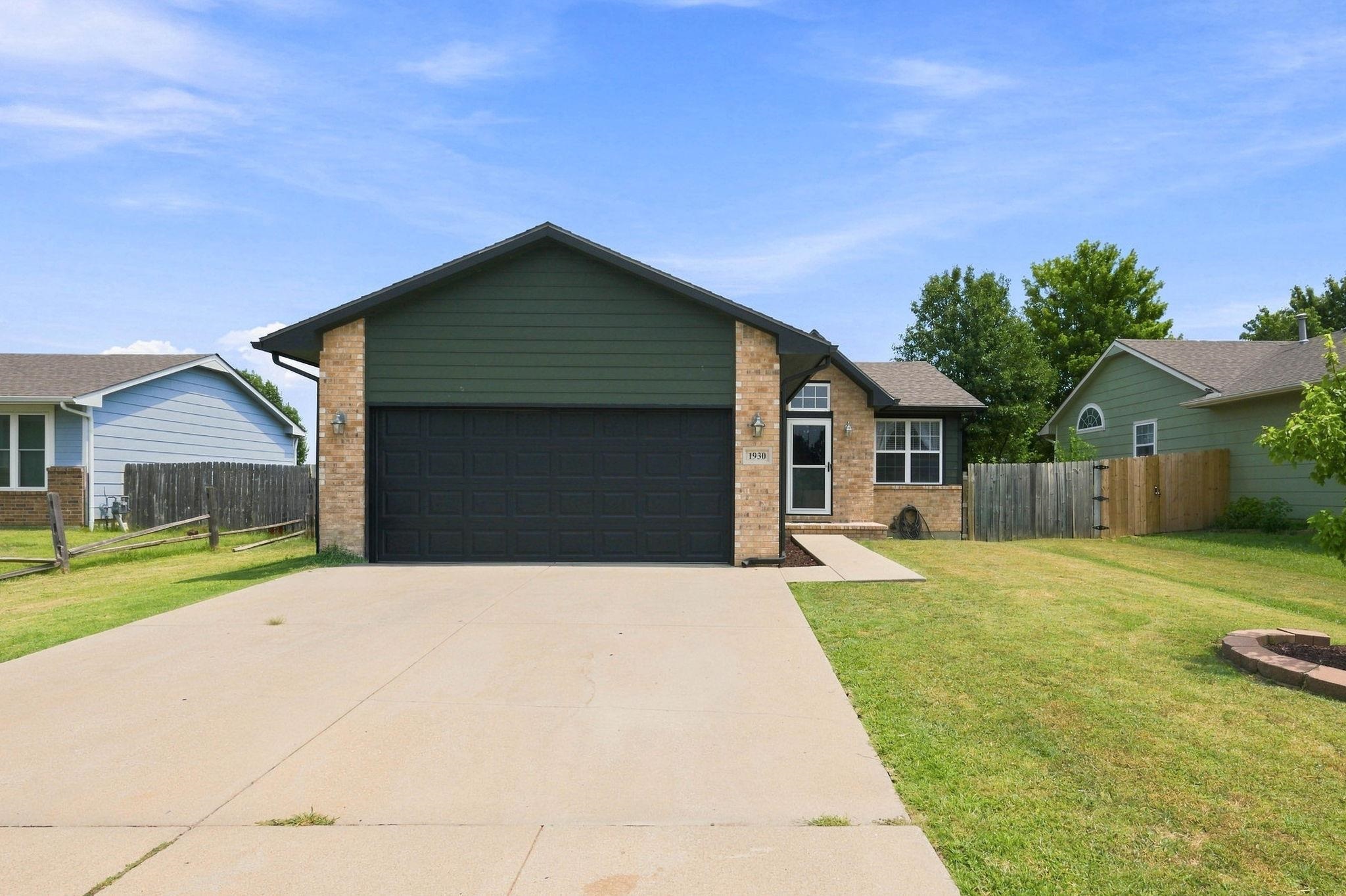 1930 S Brandon Cir, Wichita, KS, 67207 photo 2
