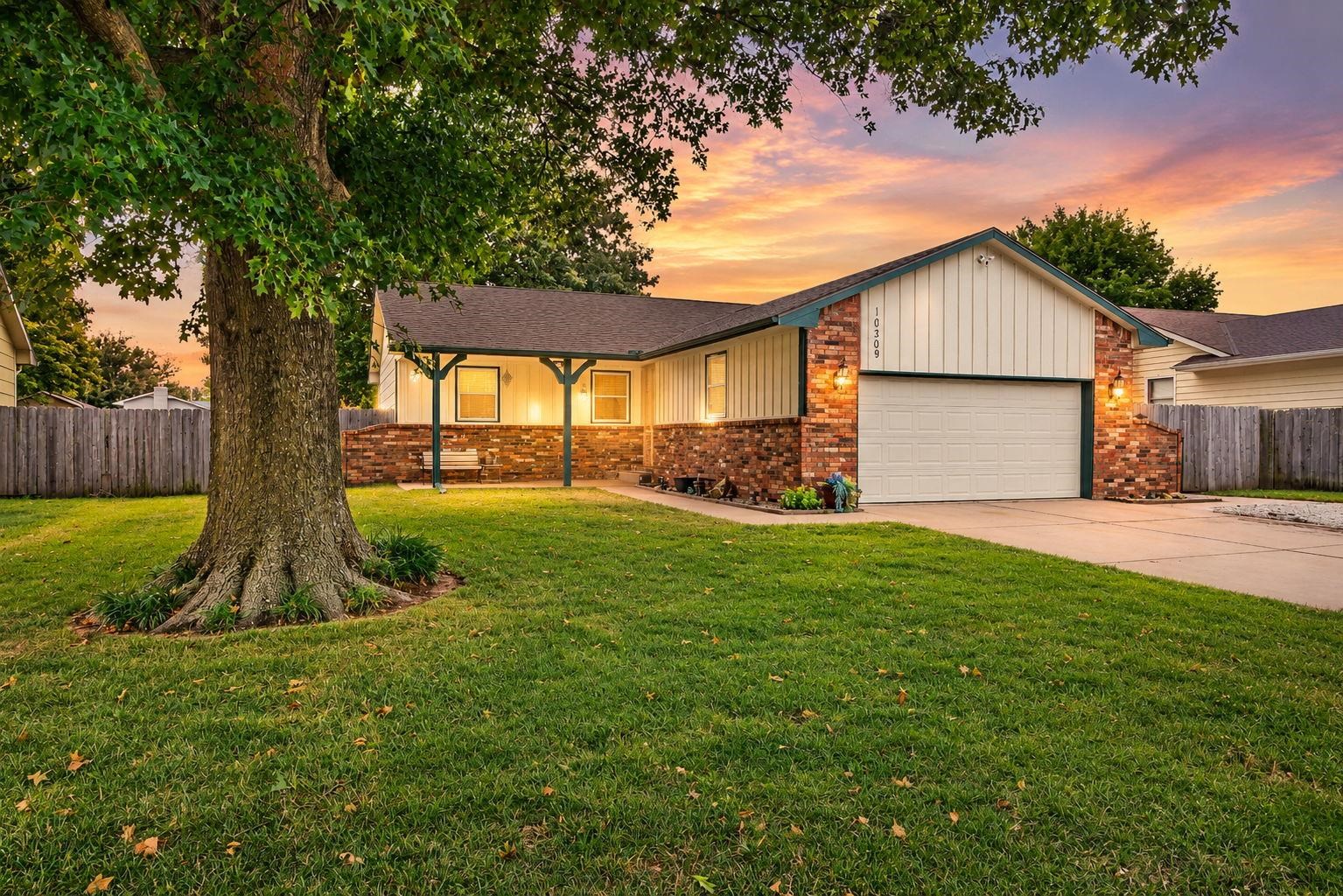 10309 W Dora St, Wichita
