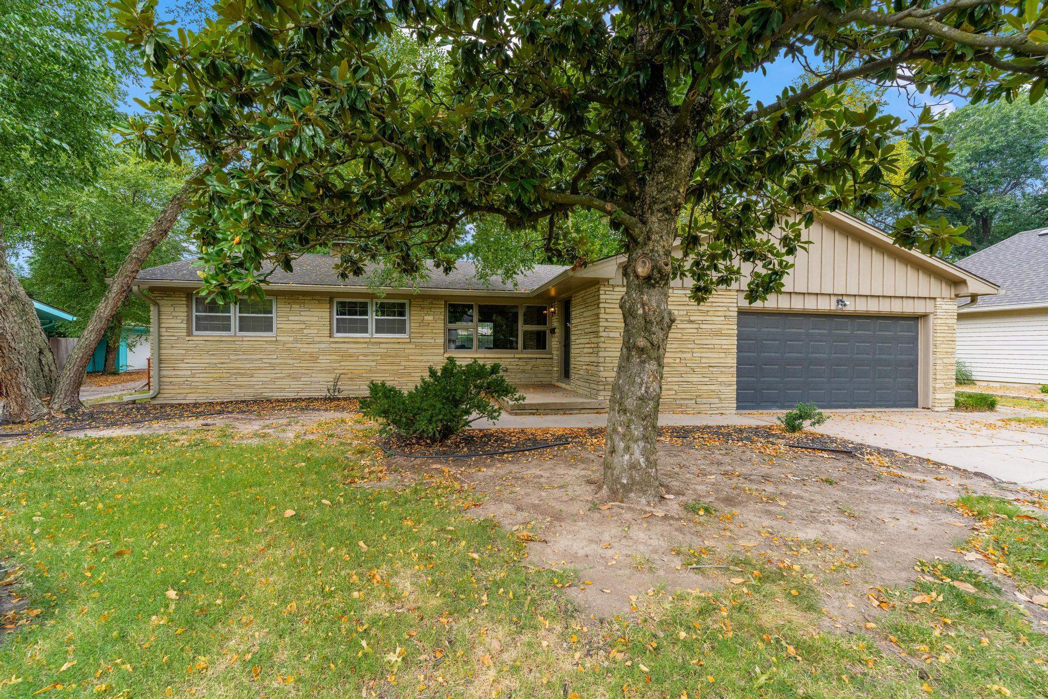 1049 N Armour St, Wichita