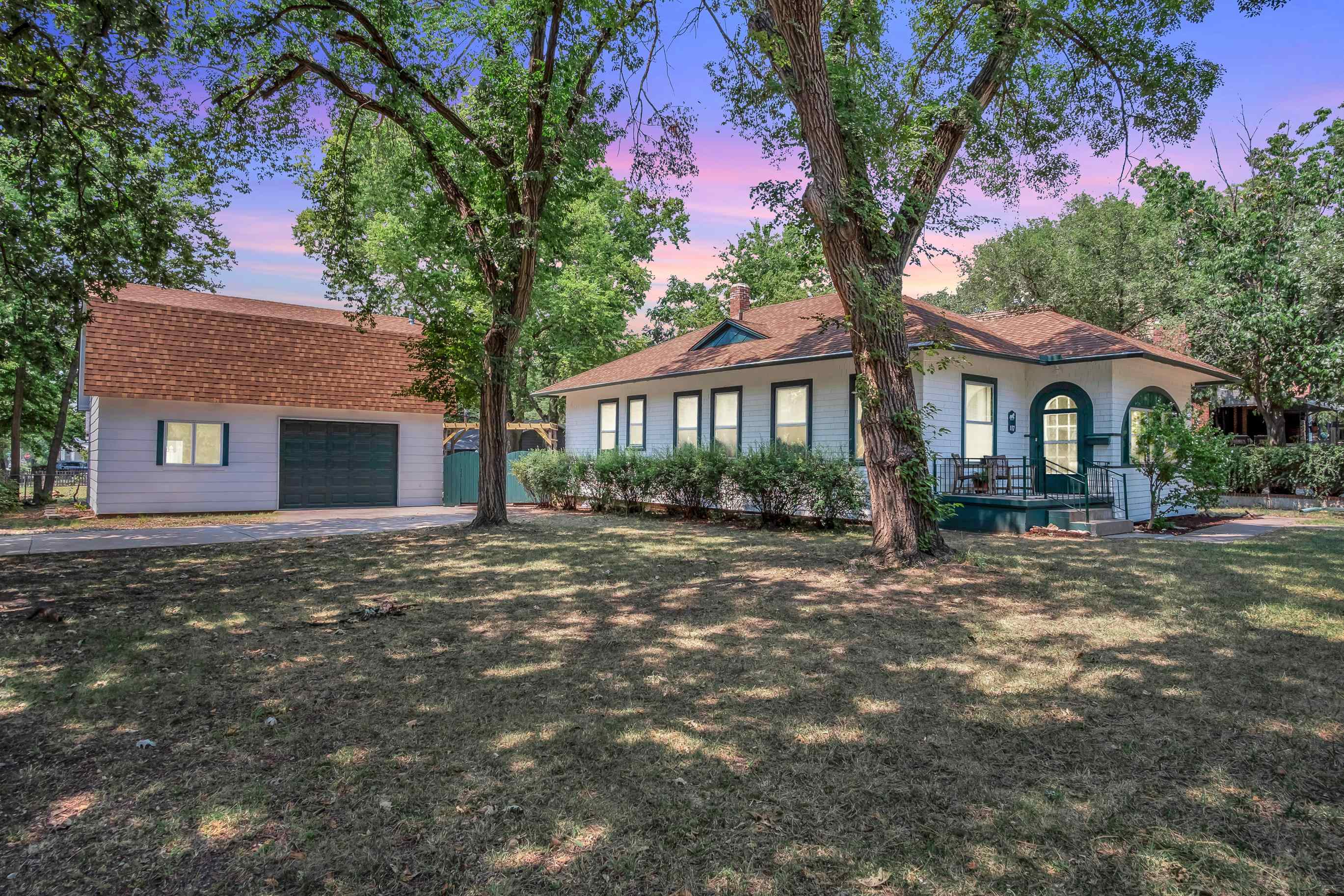 117 Harrison, Newton, KS, 67114