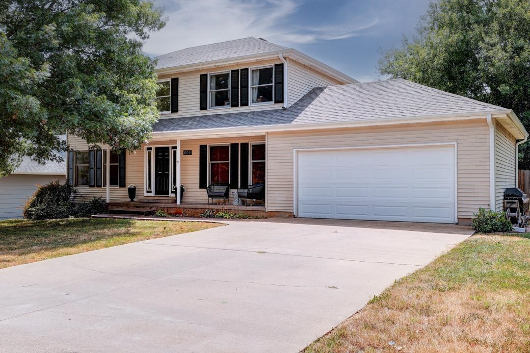 609 E 33rd, Winfield, KS, 67156