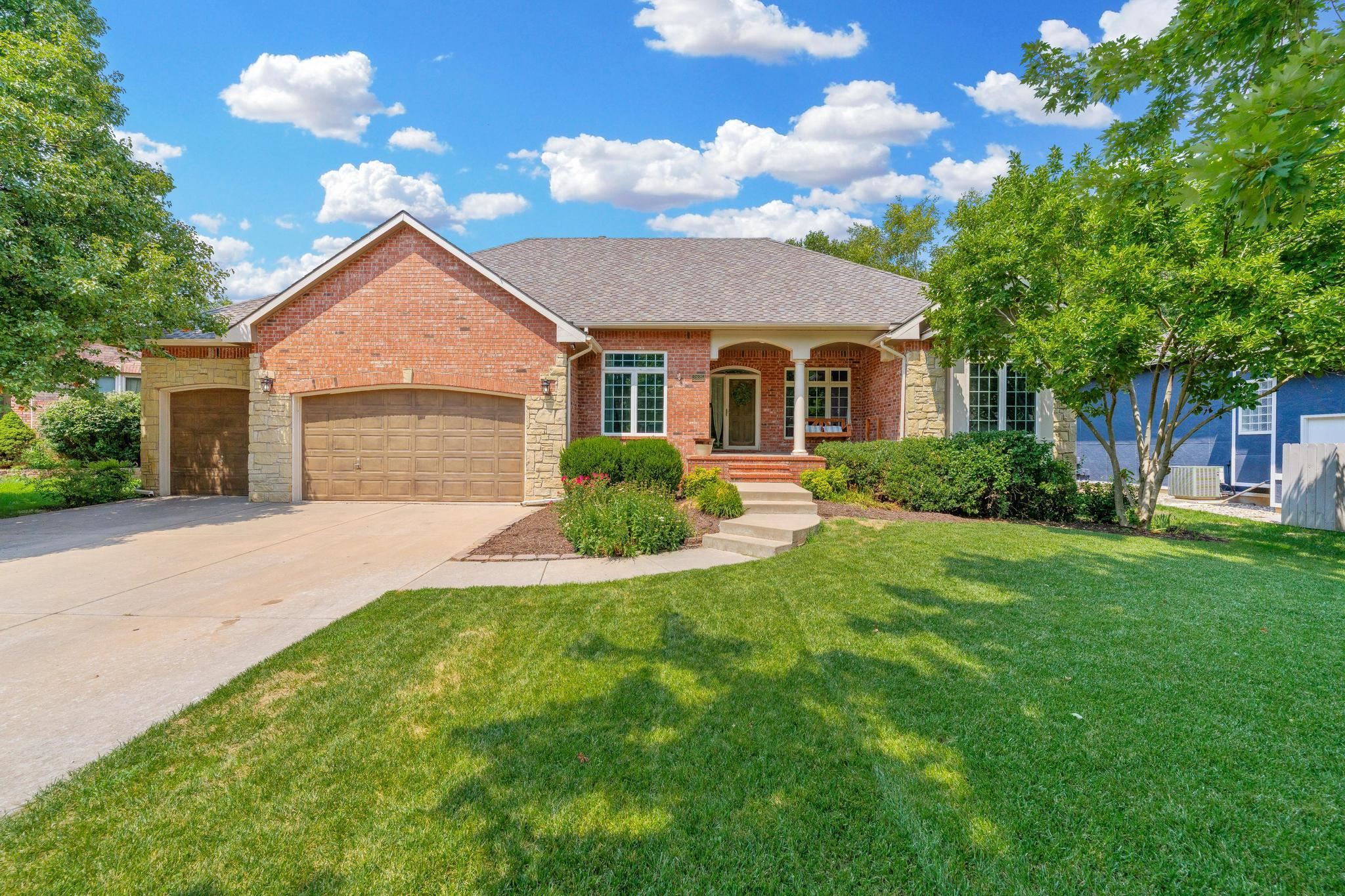 2825 N Spring Meadow Ct, Wichita