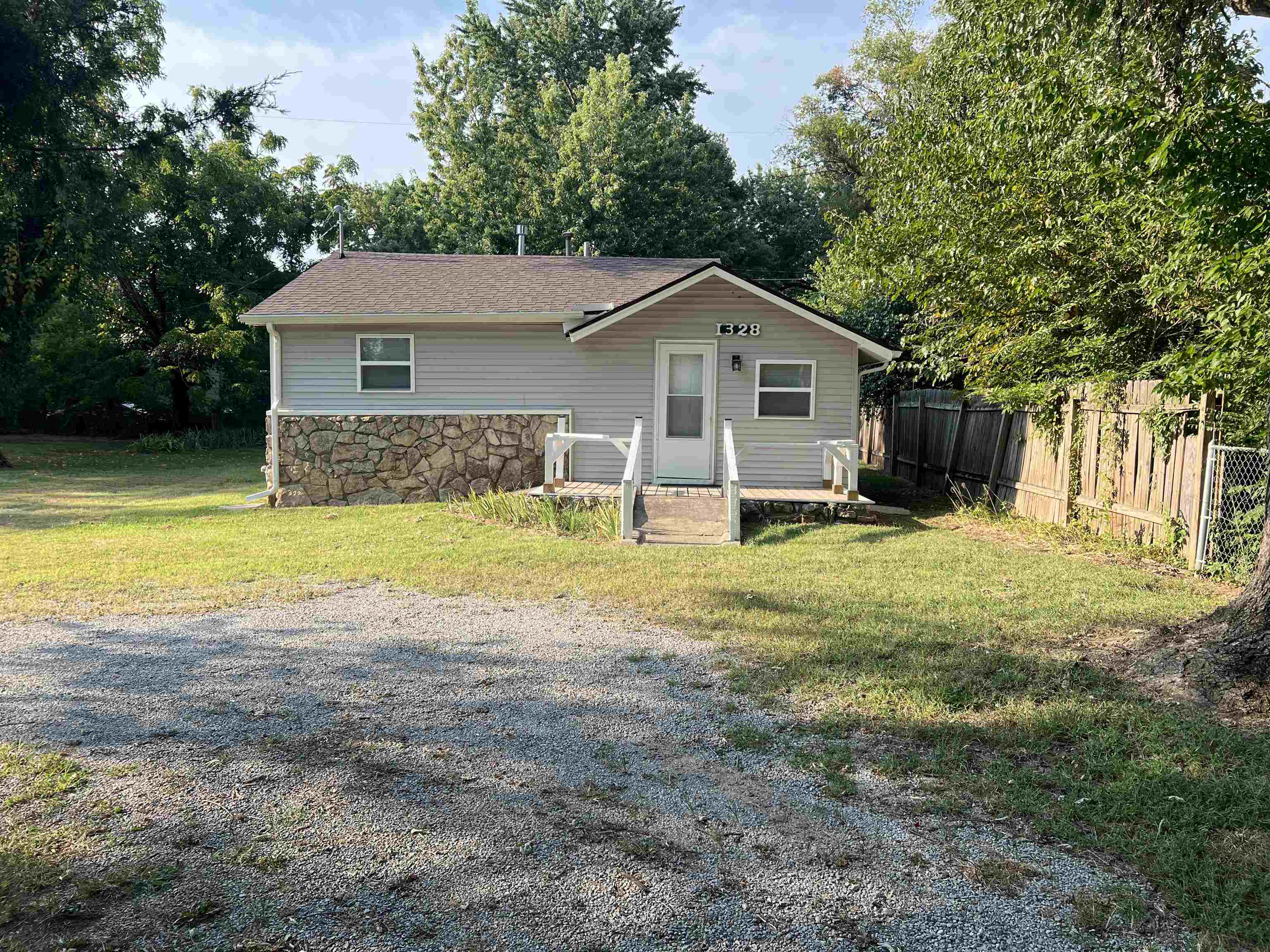 1328 W Oklahoma, Arkansas City, KS, 67005