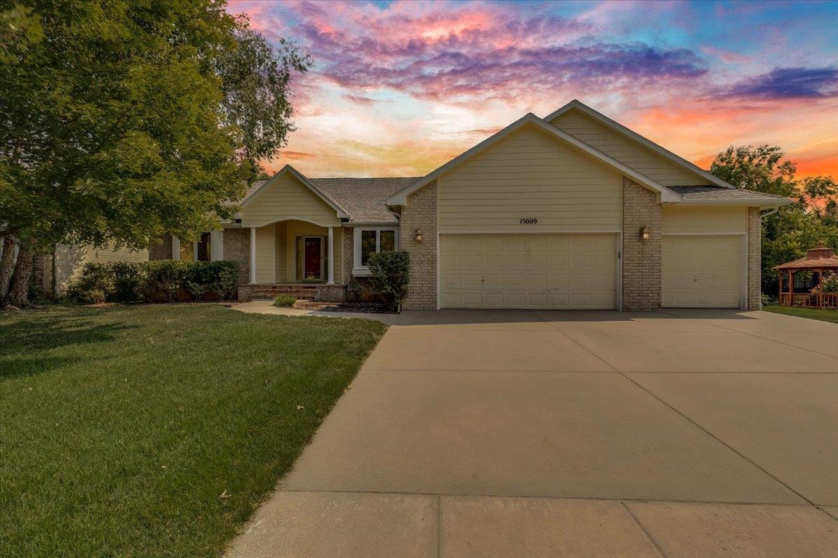 10009 W Britton St, Wichita