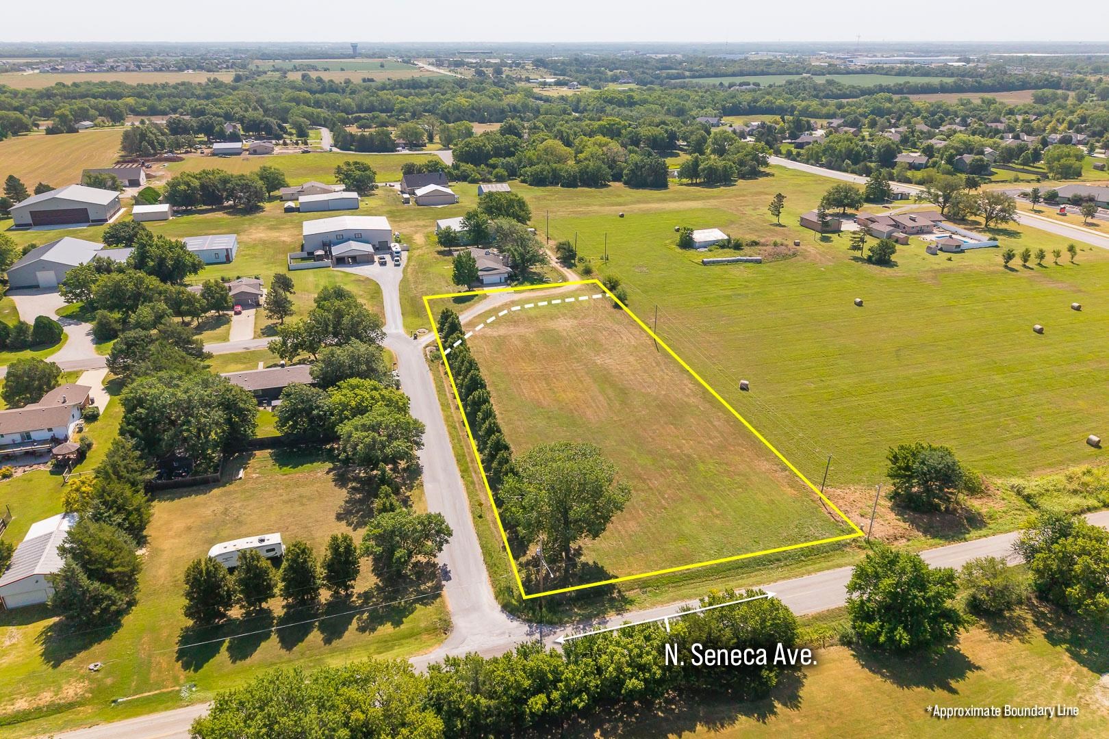 1.3+/- Acres at Hawthorne, Valley Center