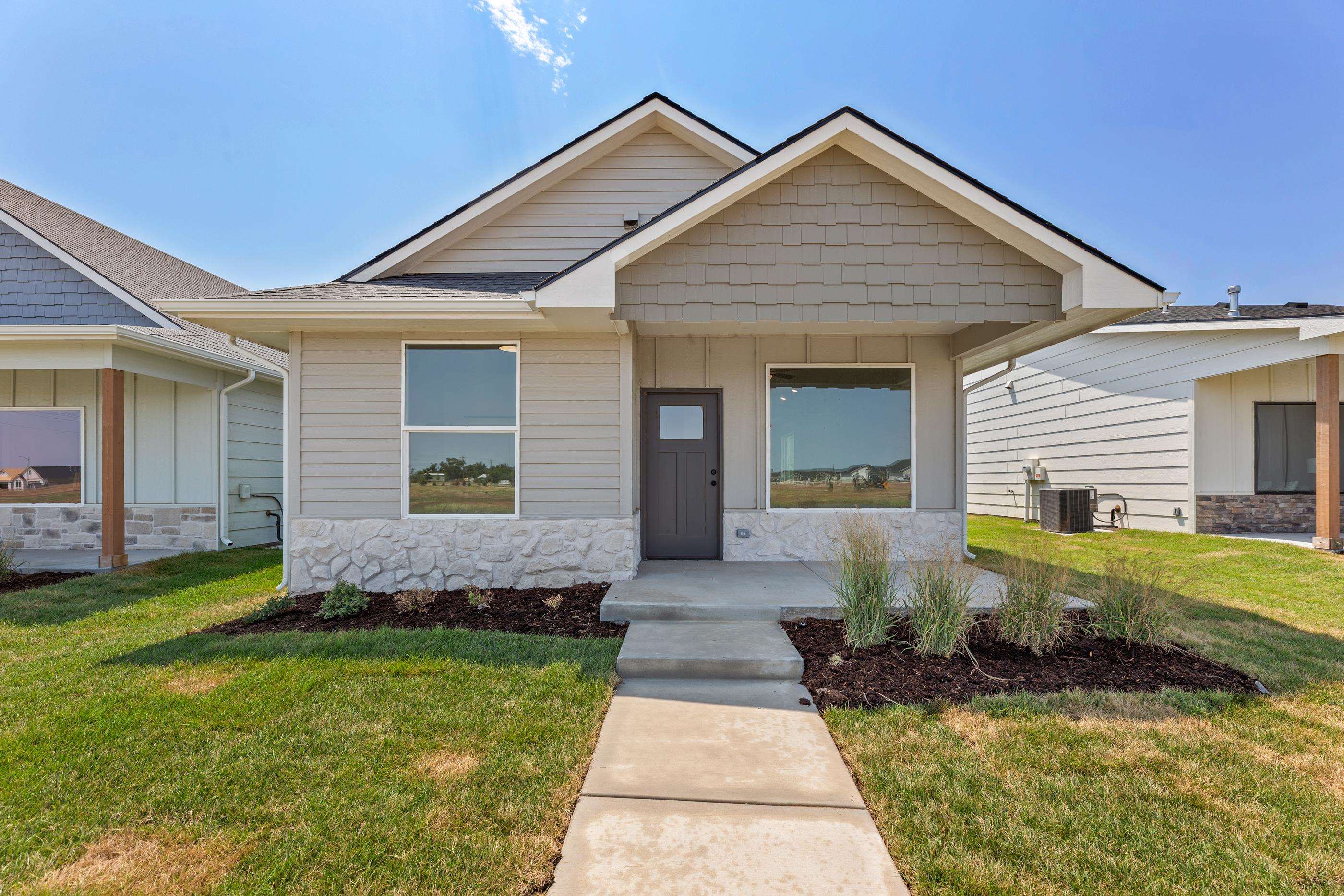 3524 N Azalea St, Maize