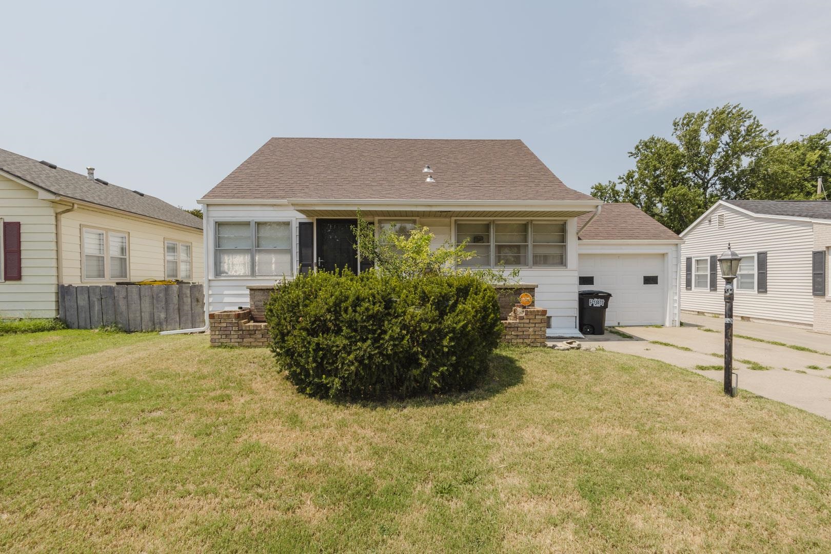305 Lawrence St., Pratt, KS, 67124