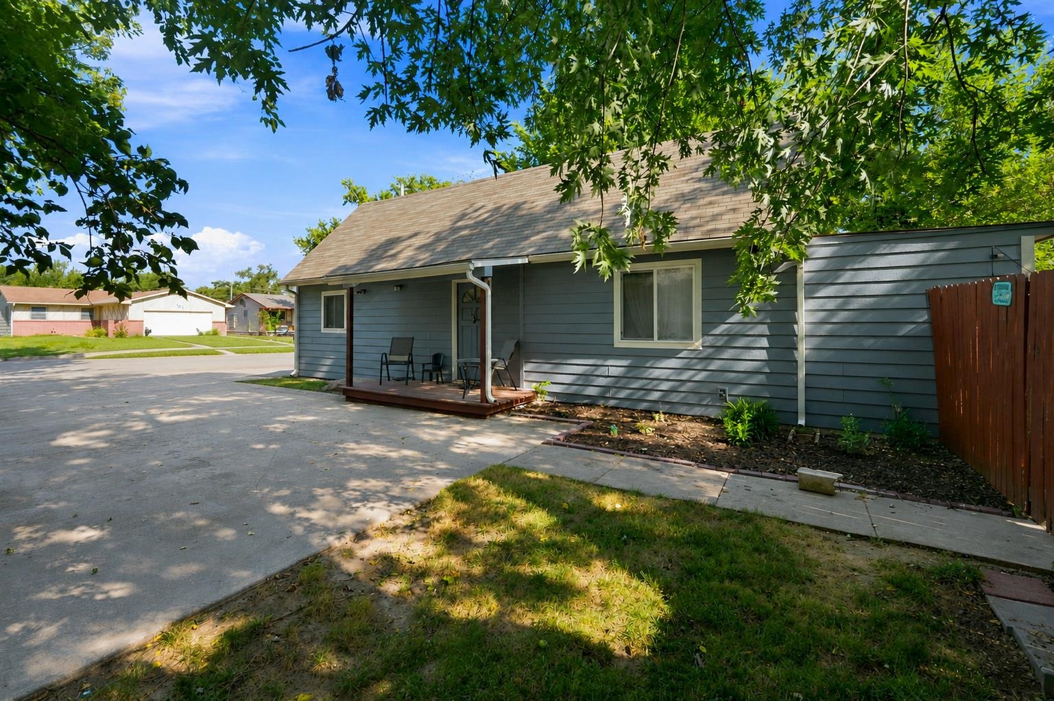 752 N Mount Carmel Ave, Wichita, KS, 67203