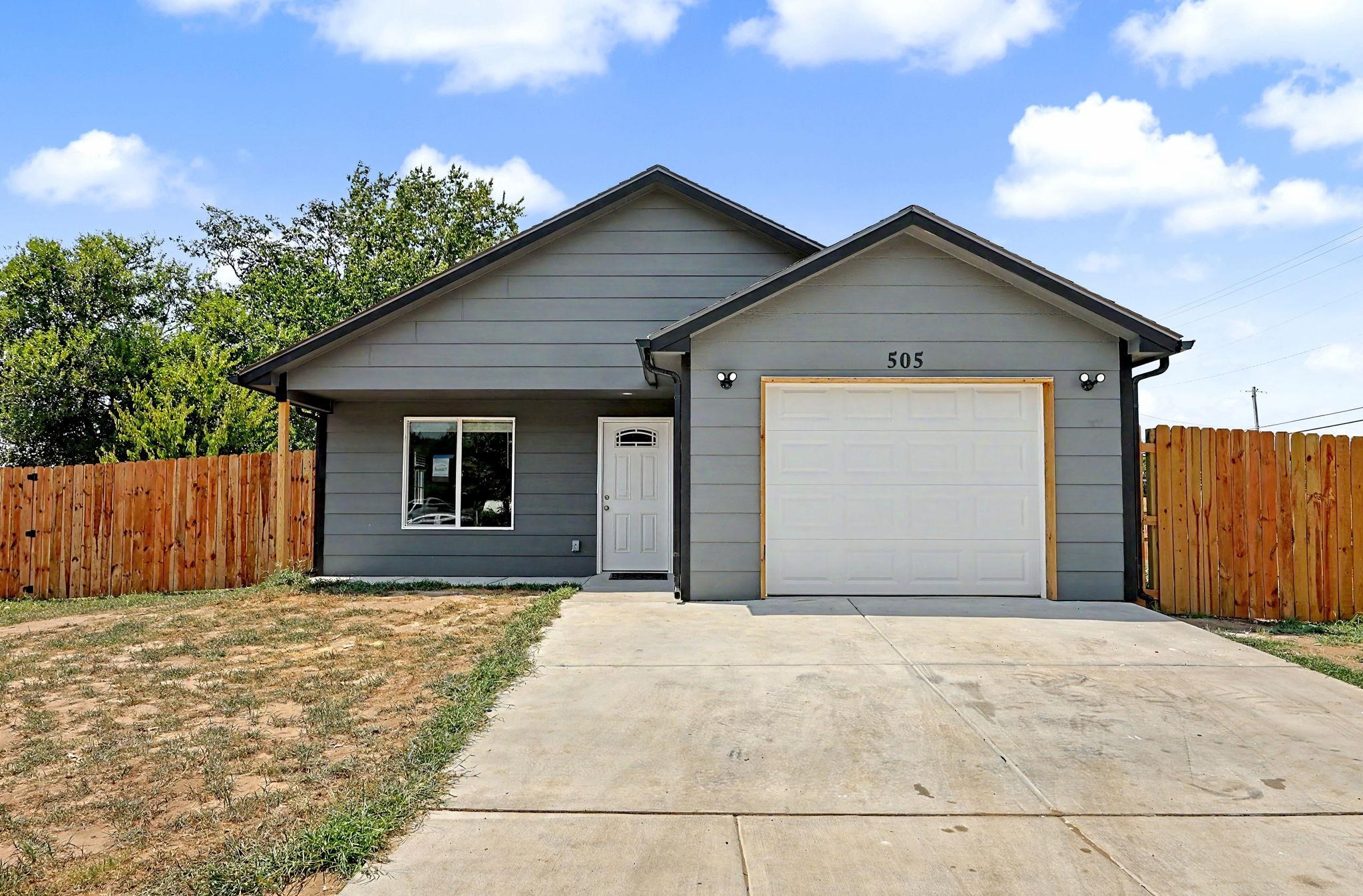 505 S McComas St, Wichita