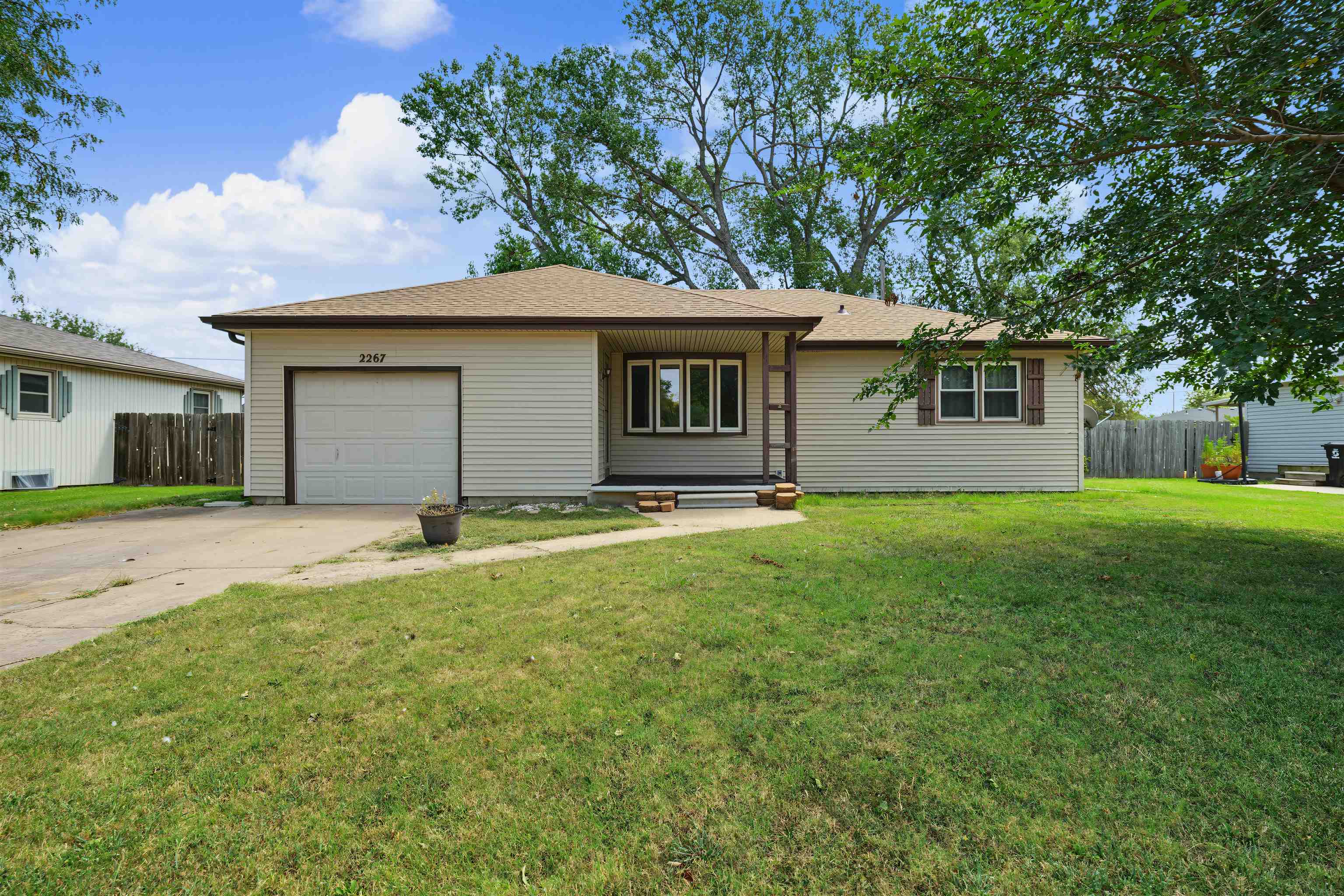 2267 S Ohio St, Salina, KS, 67401