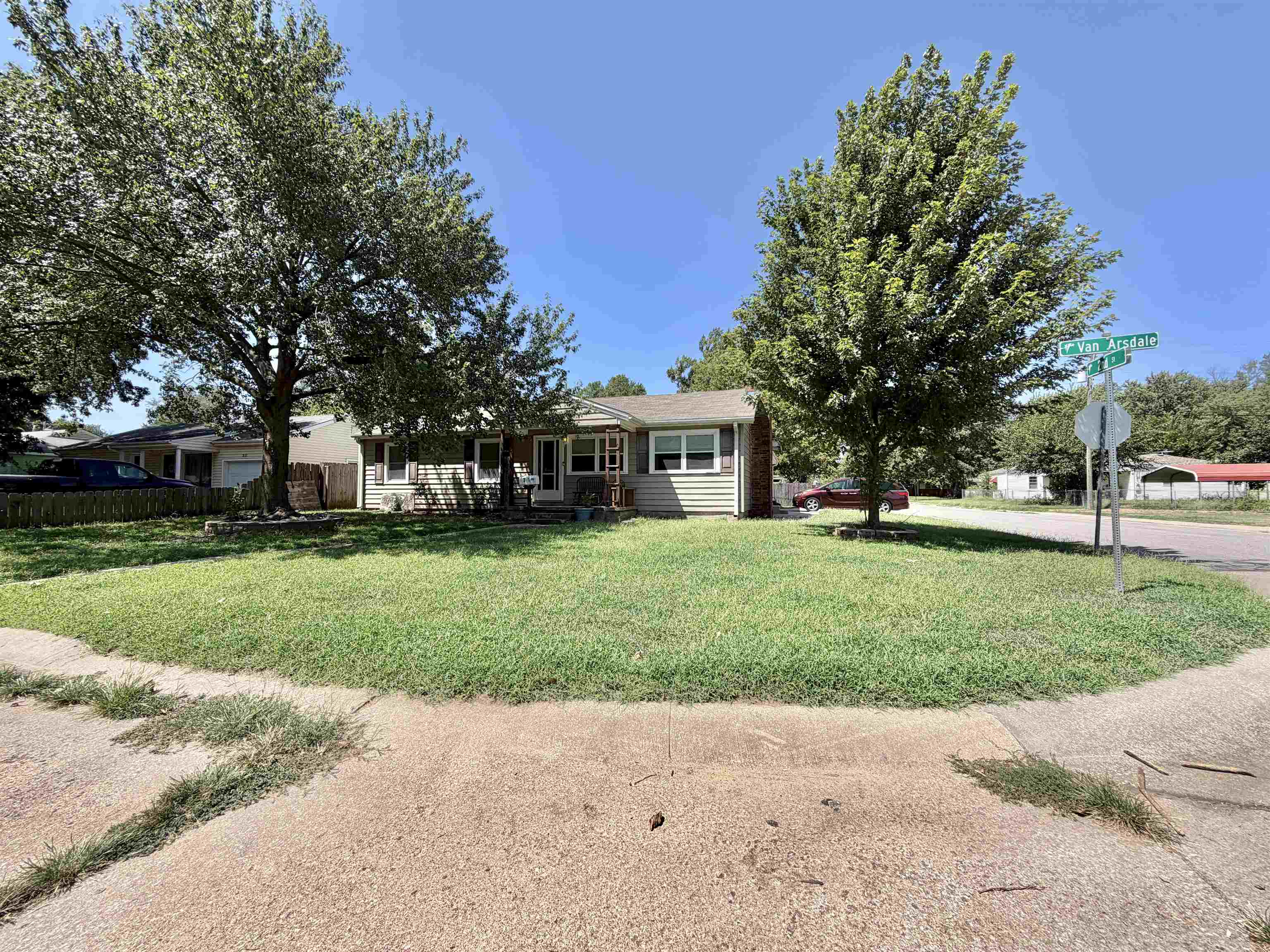 301 Van Arsdale Ave, Haysville