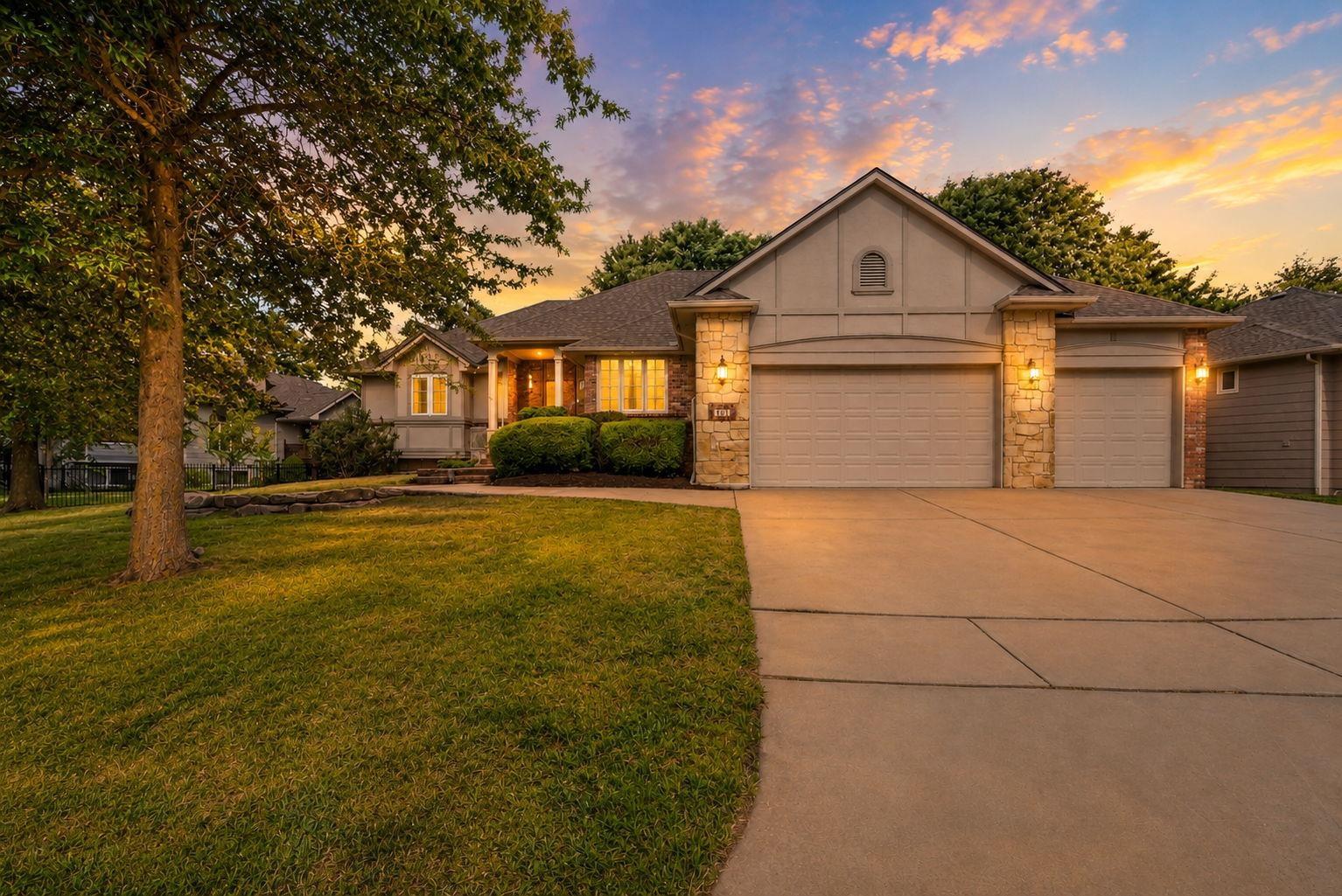 121 S Lakeside Dr., Andover