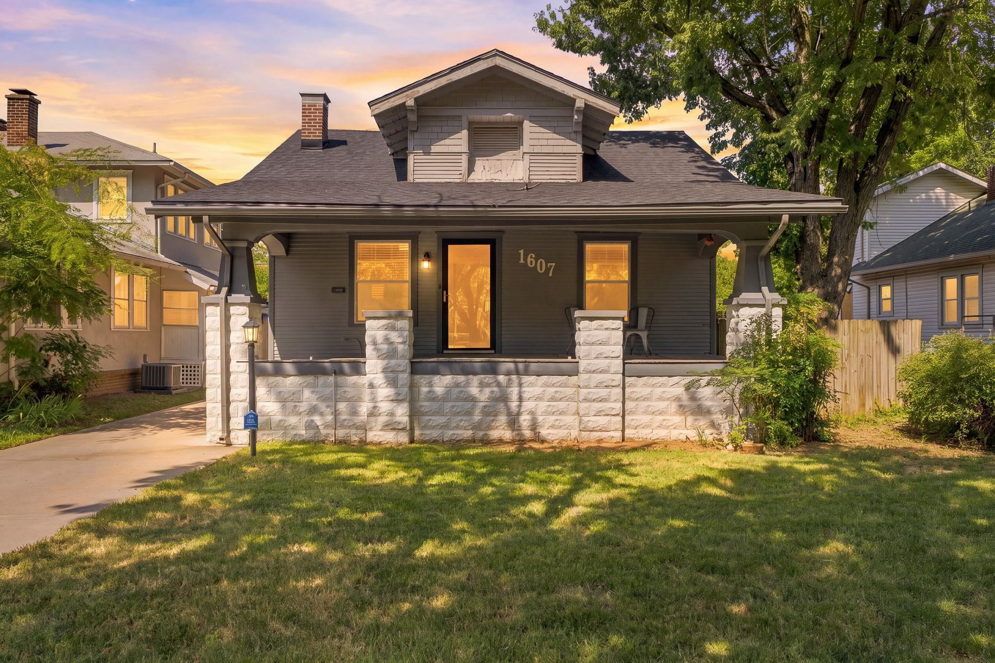1607 N Fairview, Wichita