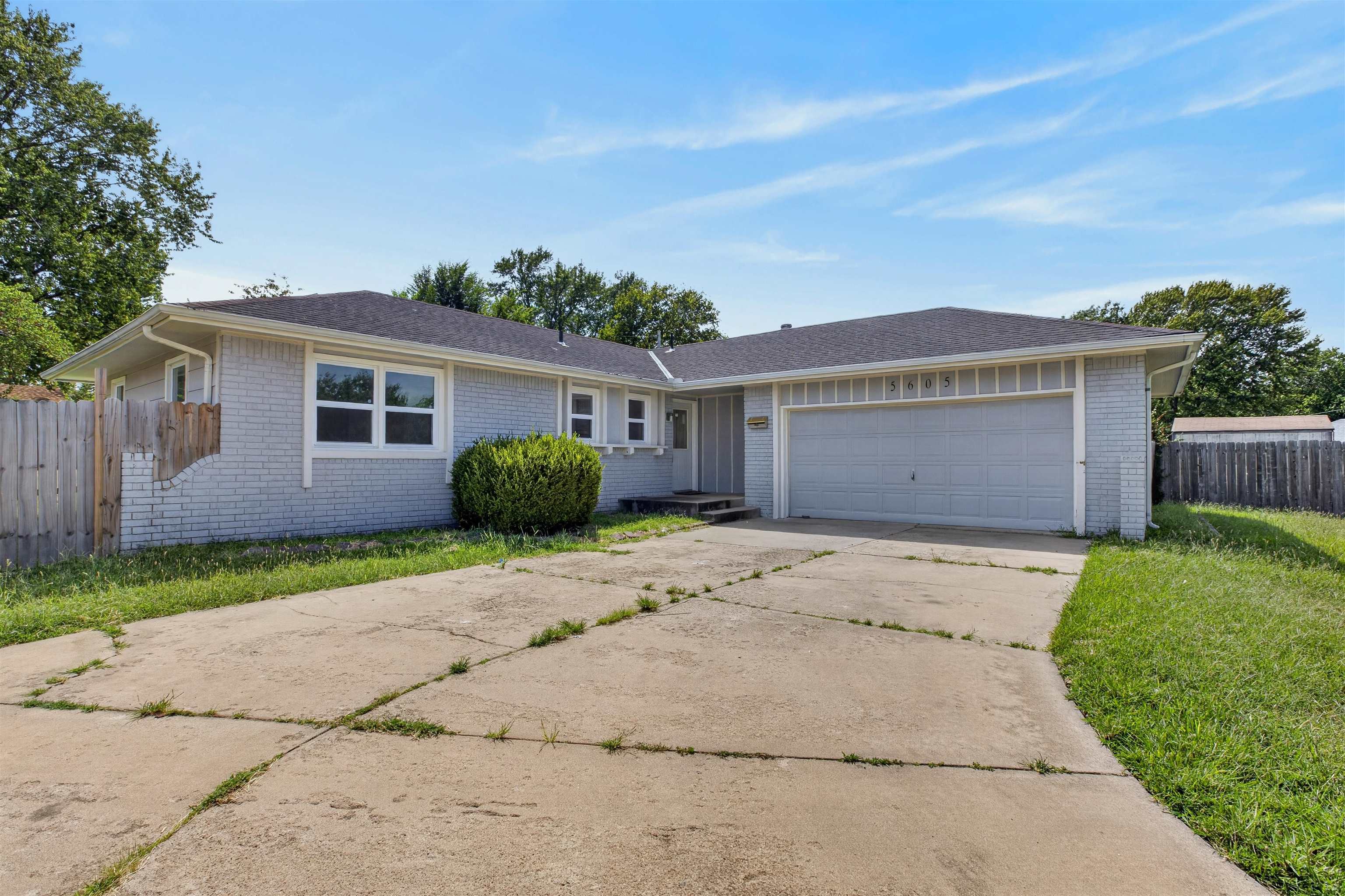 5605 E Shadybrook St, Wichita