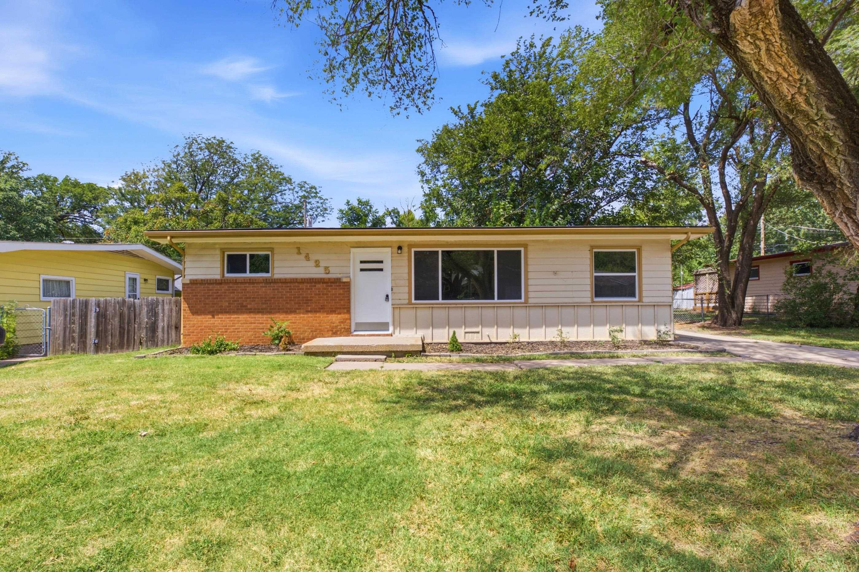1425 N Georgie Ave, Derby, KS, 67037 photo 2