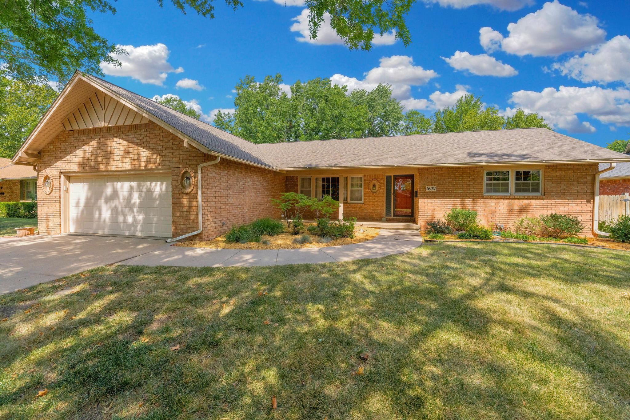 1631 N Glasgow St, Wichita