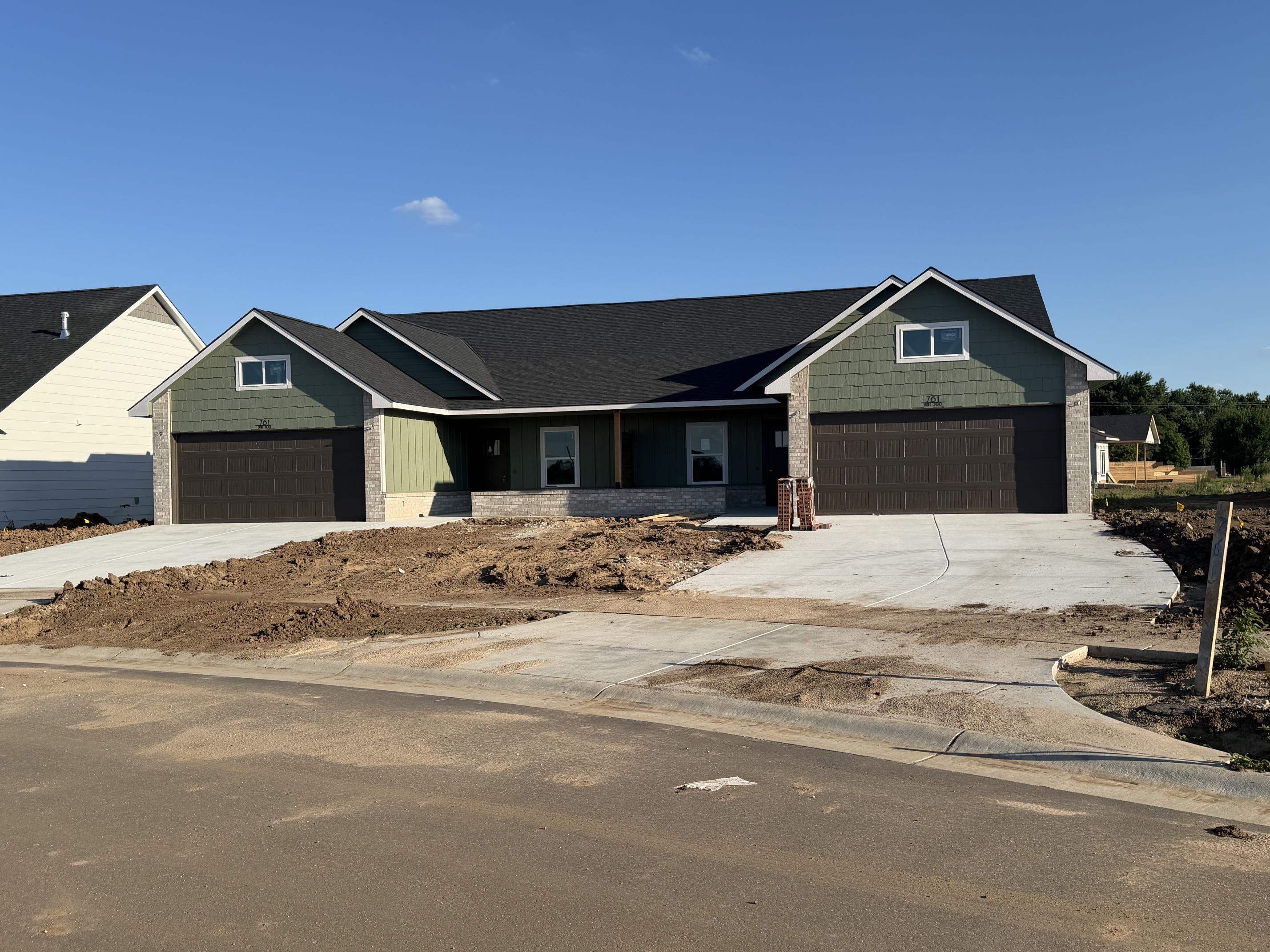 810 N Wheatland St, Wichita