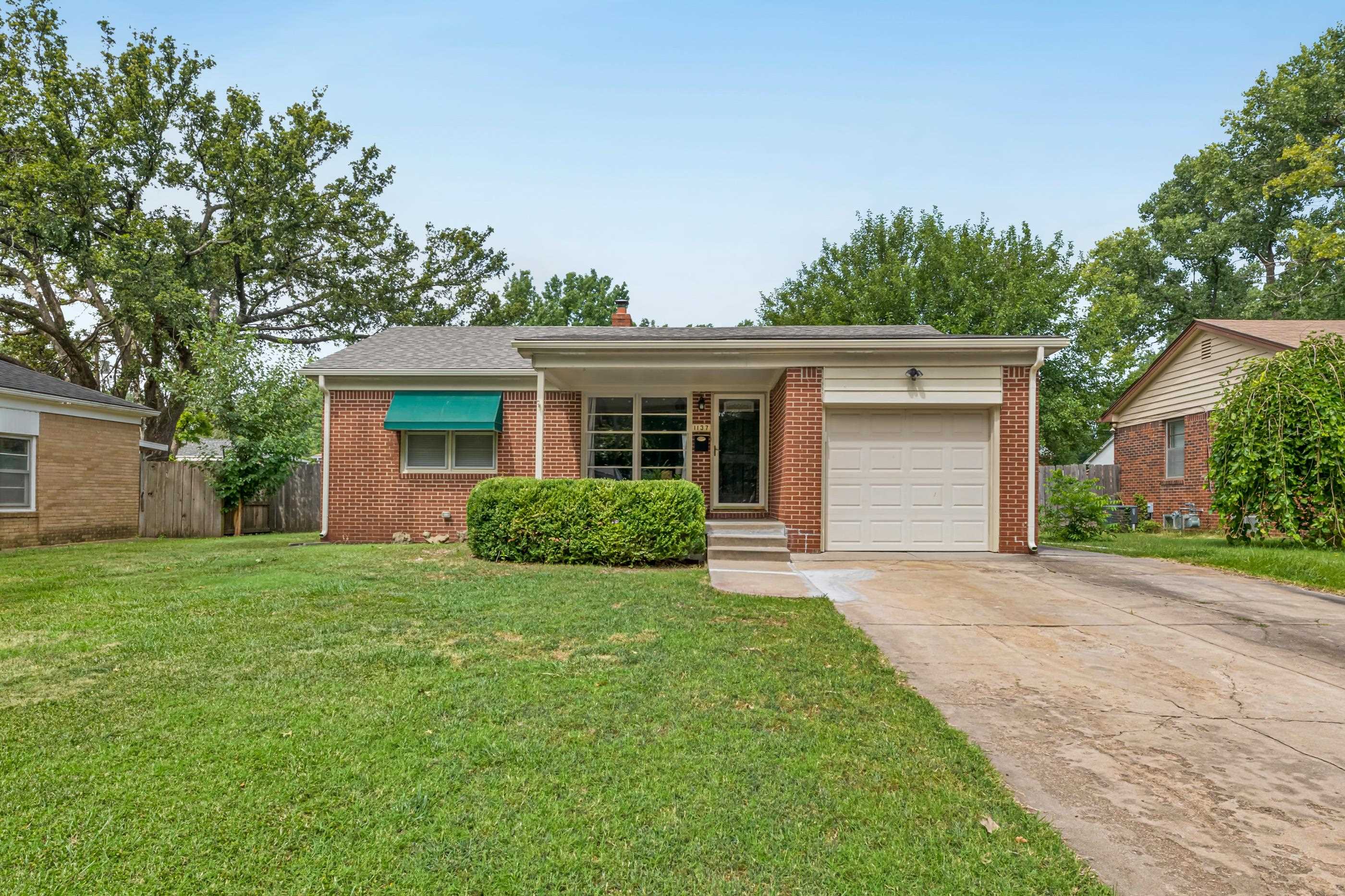 1137 S Prairie Park Rd, Wichita, KS, 67218