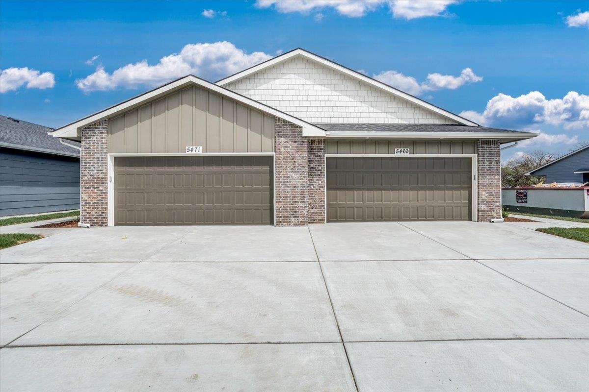 5433/5435 N Briskbay Ct., Maize