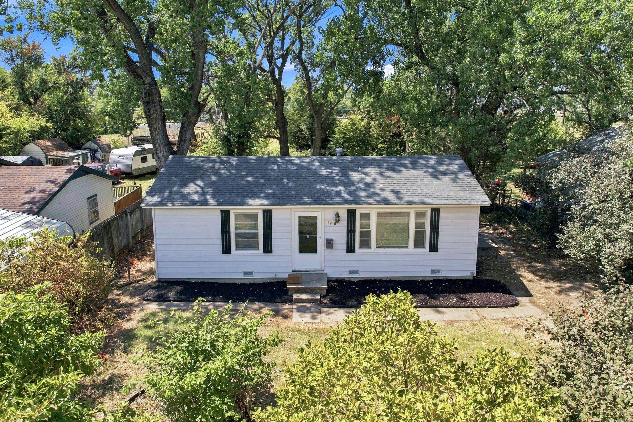 1715 S Saint Paul St, Wichita