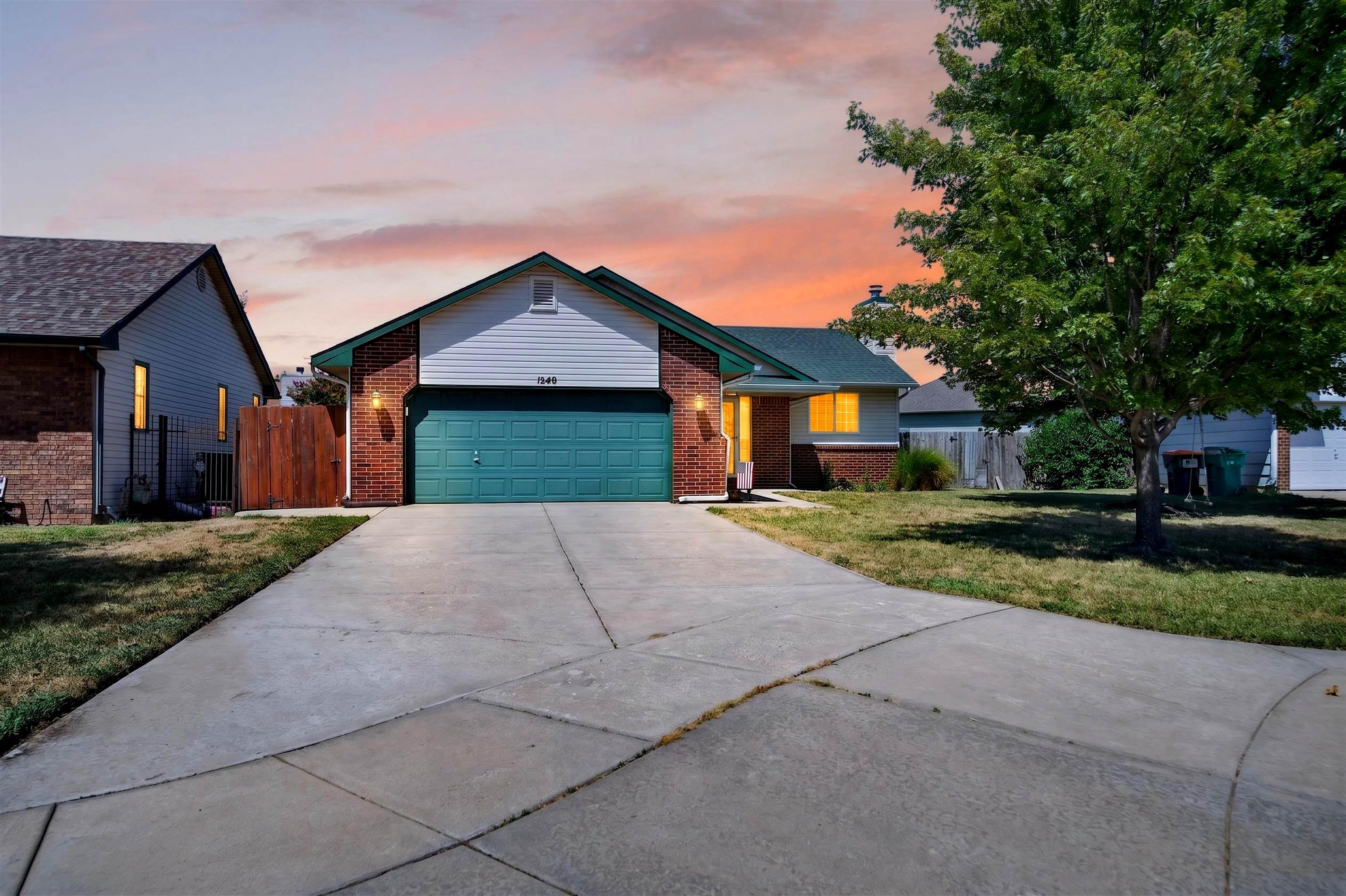 1240 S Todd Ct, Wichita