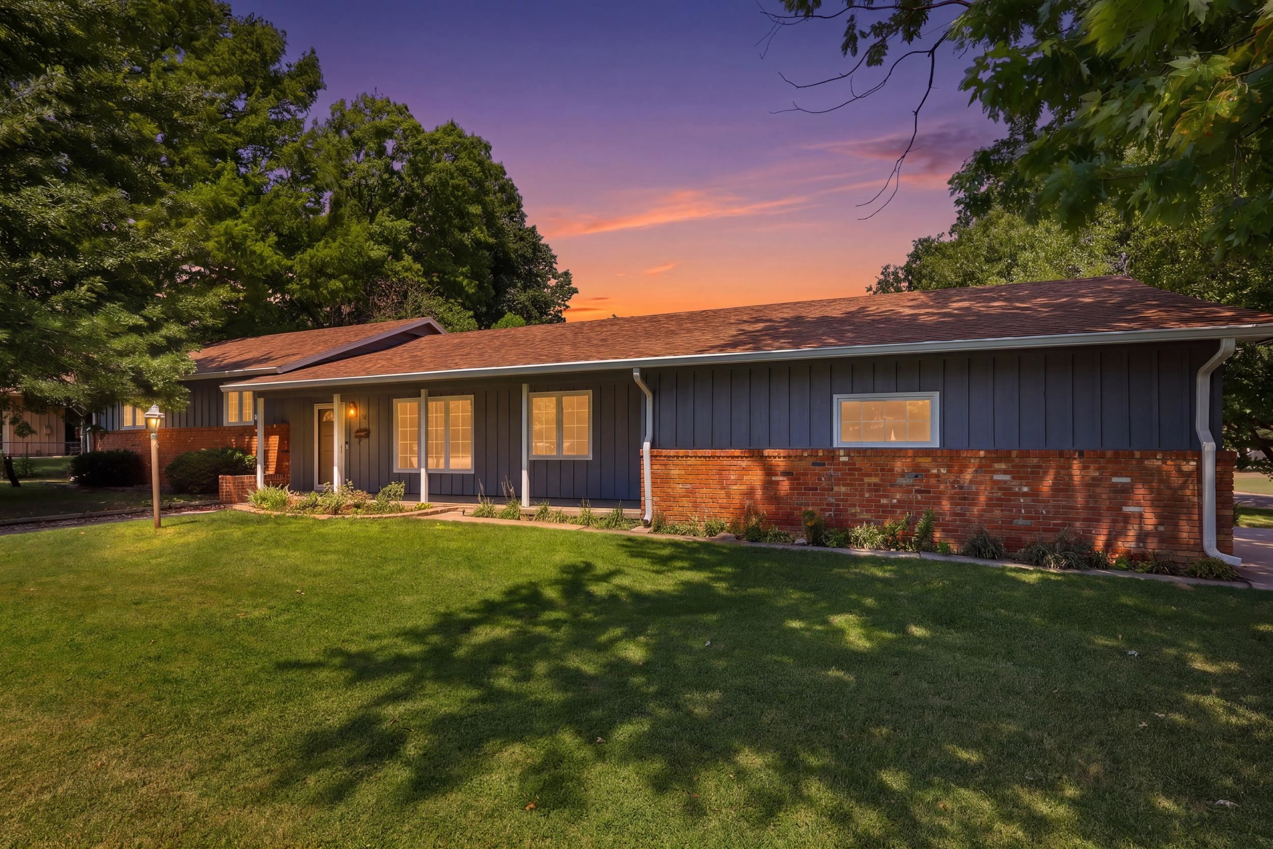 909 Countryside Dr, McPherson, KS, 67460