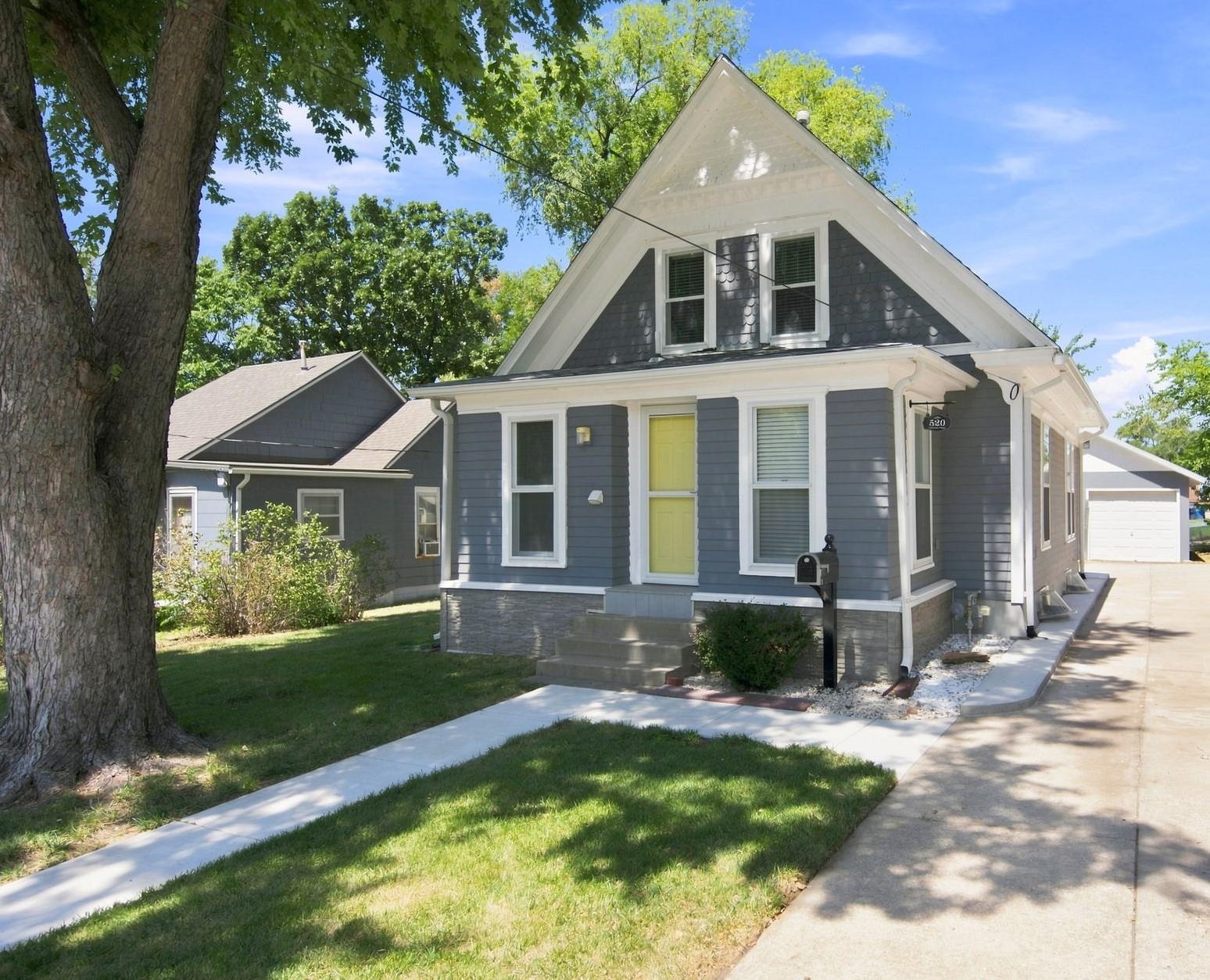 520 Lakeside, Newton, KS, 67114