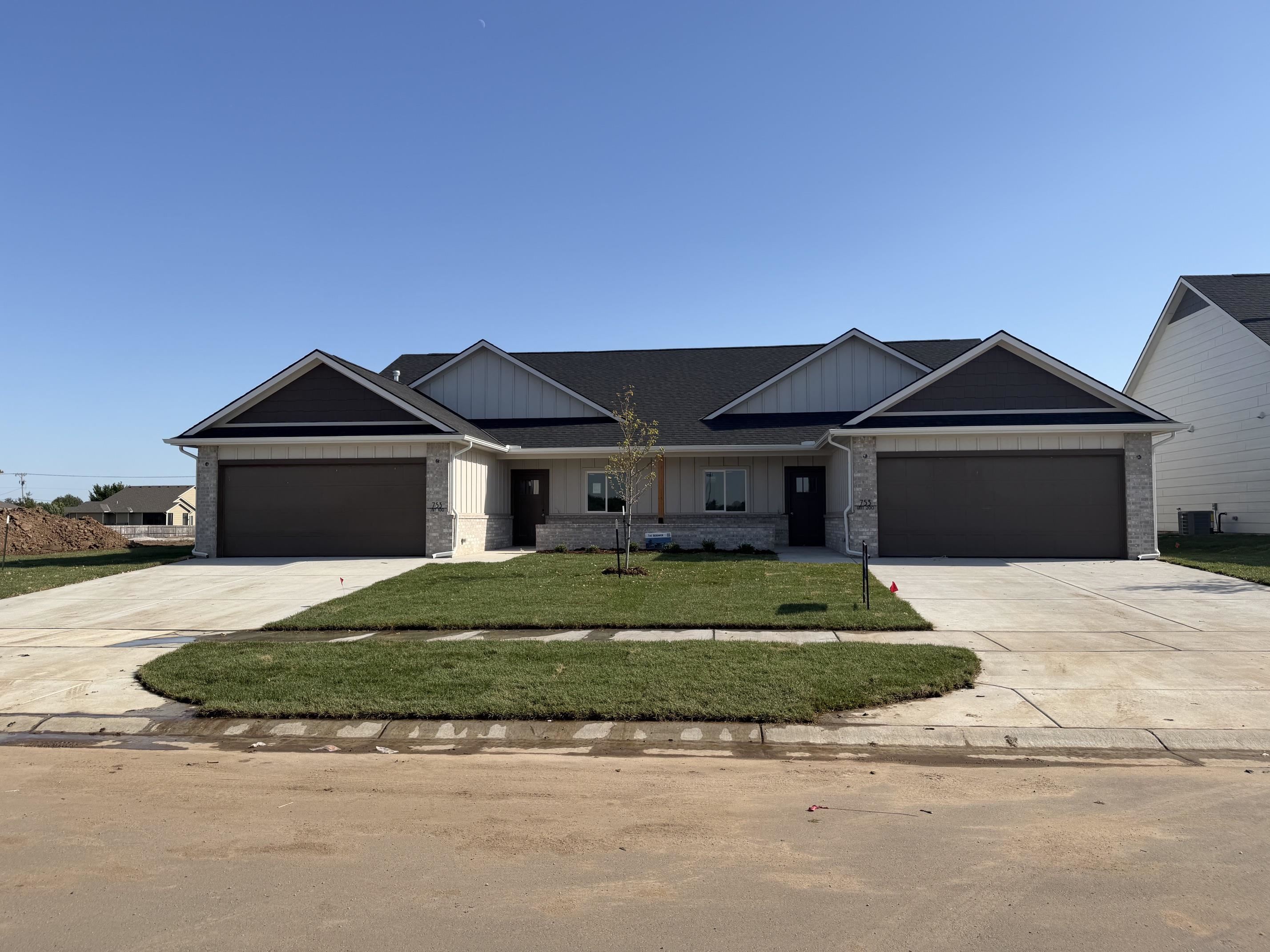 753 N Wheatland St, Wichita