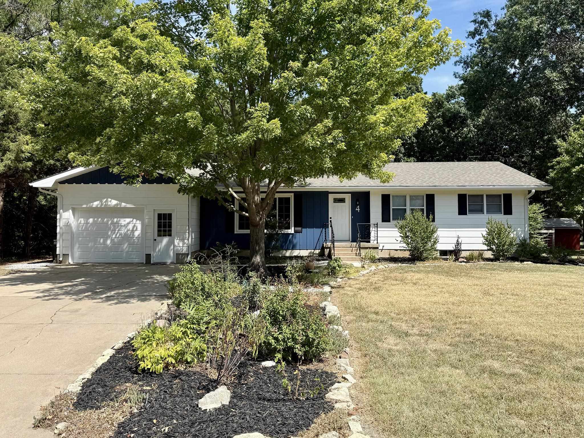 4 Regal Crescent, North Newton, KS, 67117