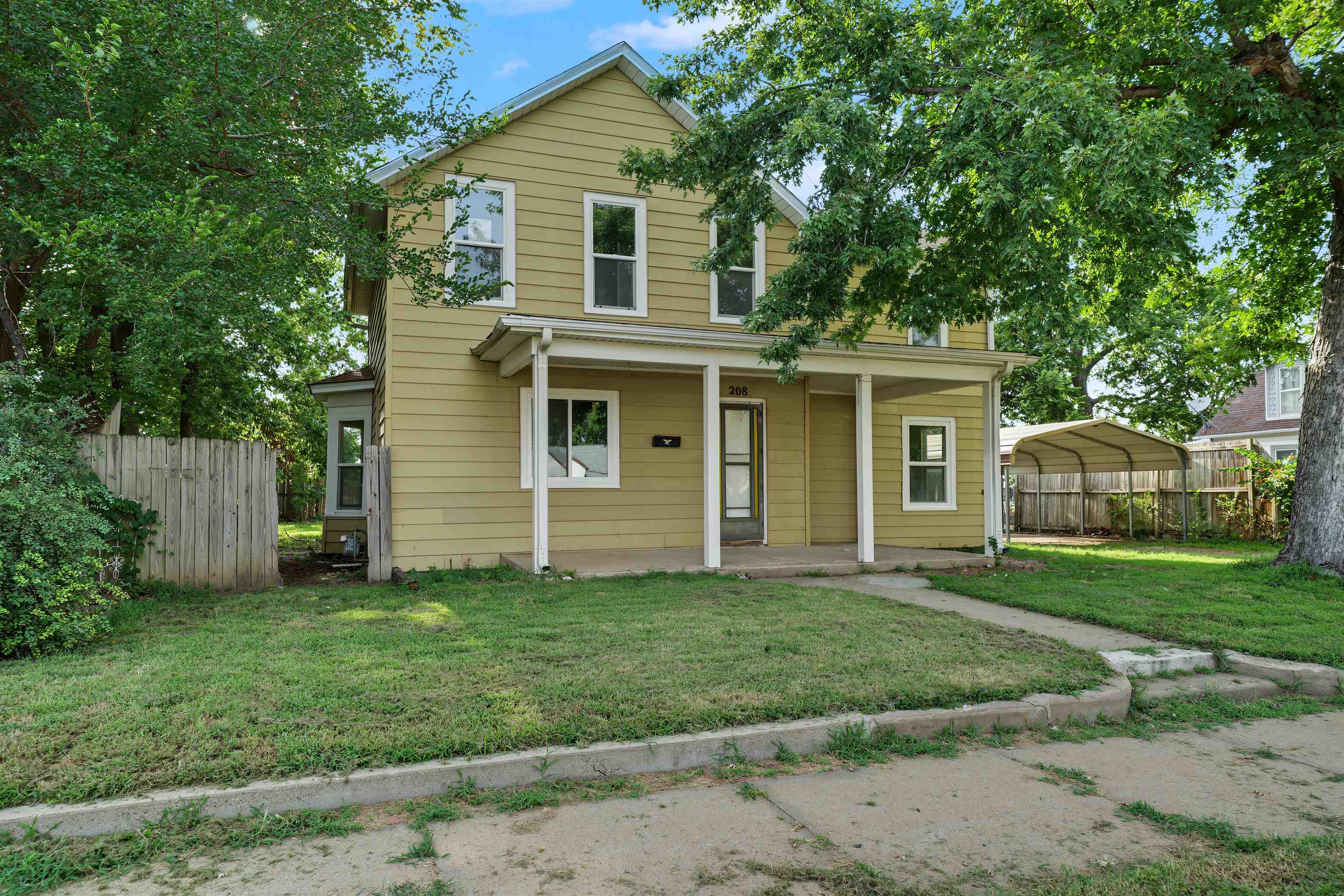 208 S 3rd St, Salina