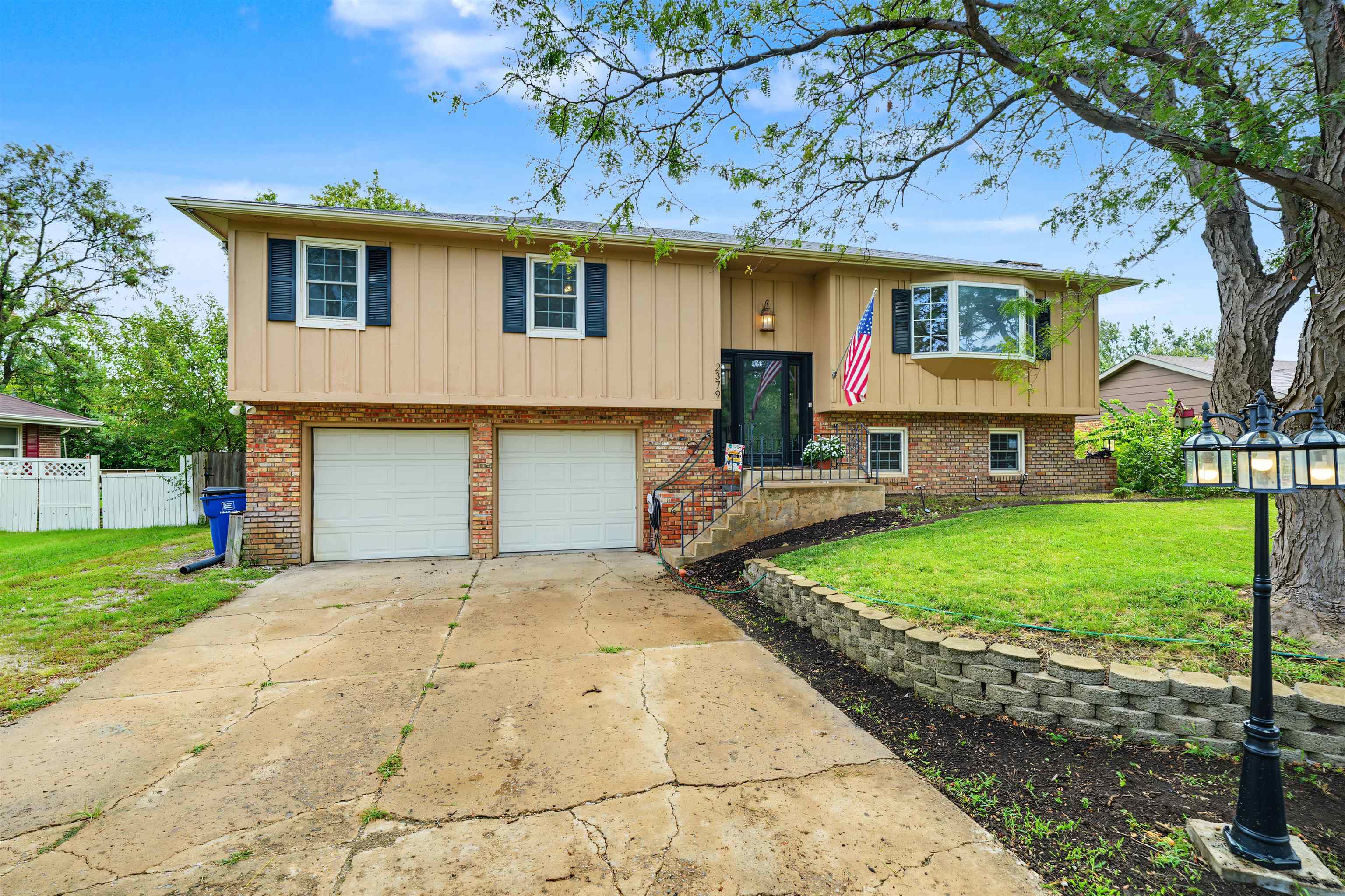 2379 Montclair Dr, Salina, KS, 67401