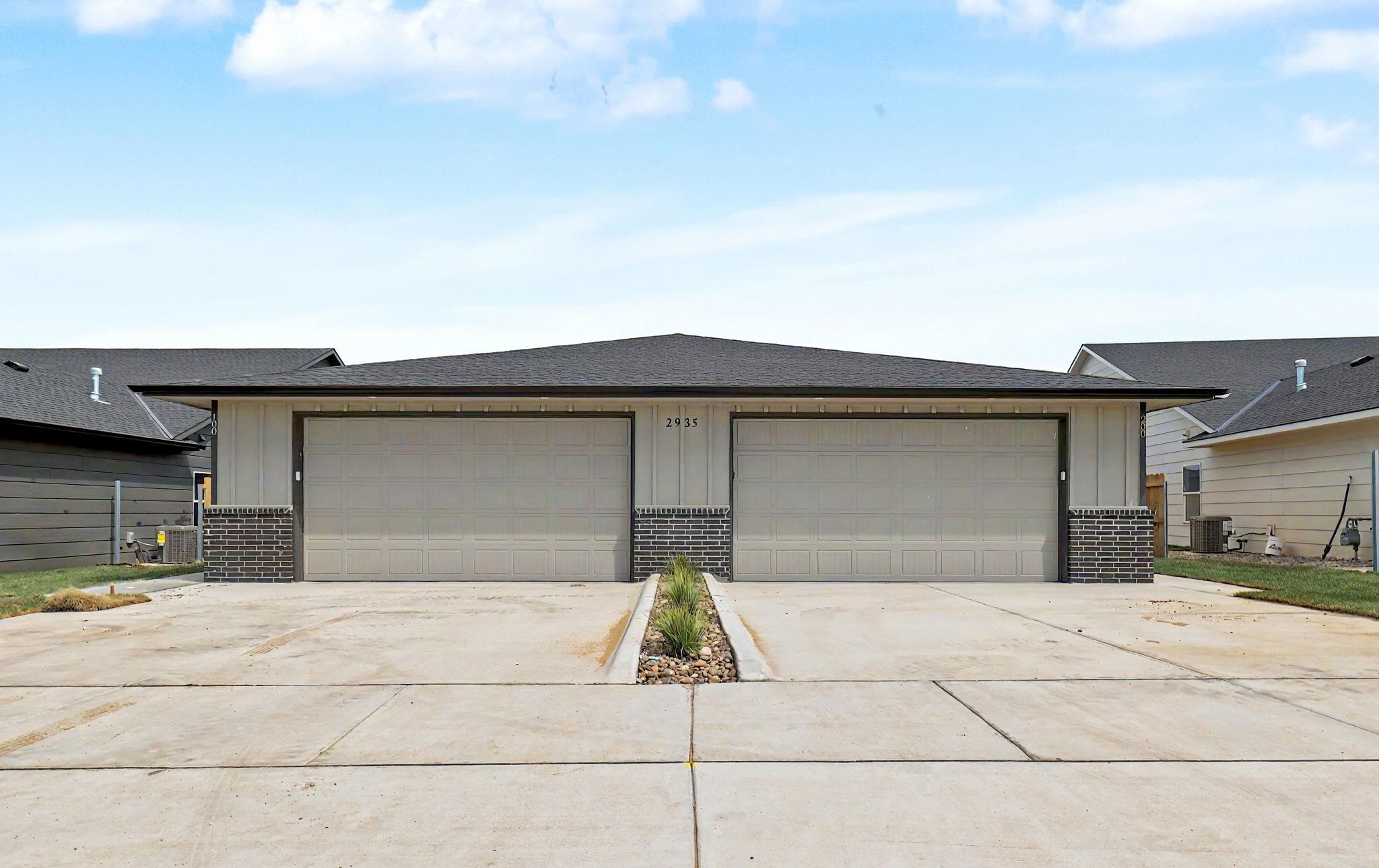 2935 S Cedar Crest Ct #100, Wichita