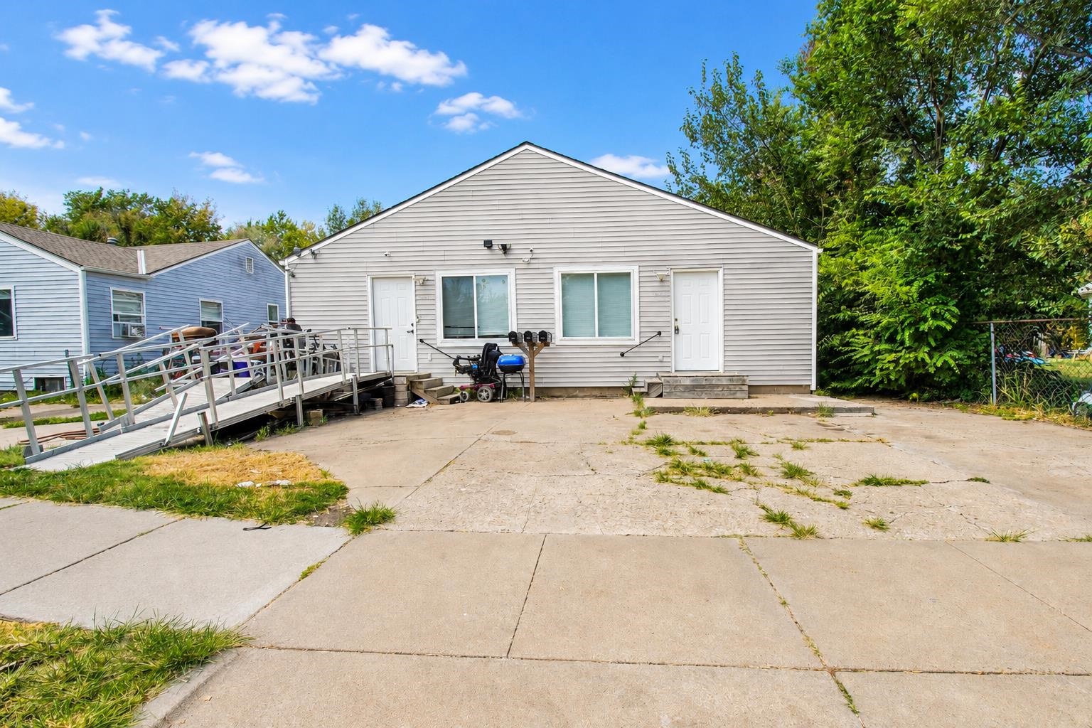 1639 N Hydraulic, Wichita
