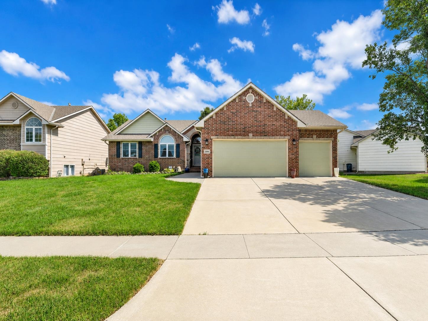1846 S Tara Falls St, Wichita